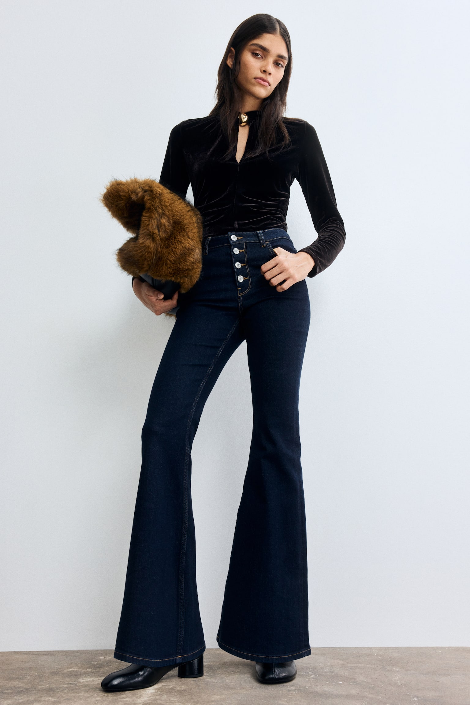 Женские джинсы H&M Flared High, цвет: Тёмный джинсовый синий — фото 2