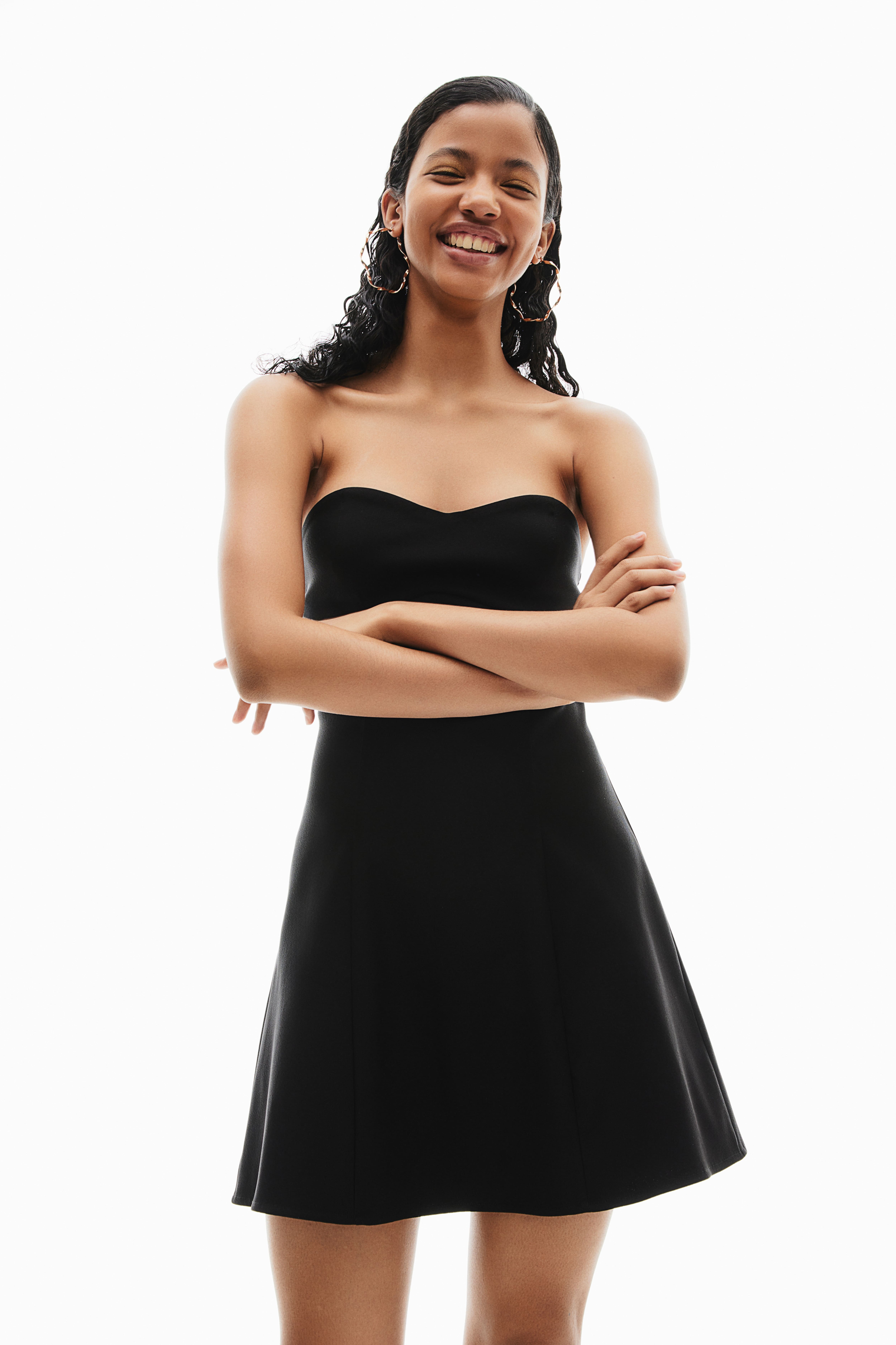 H&m short black dress hotsell