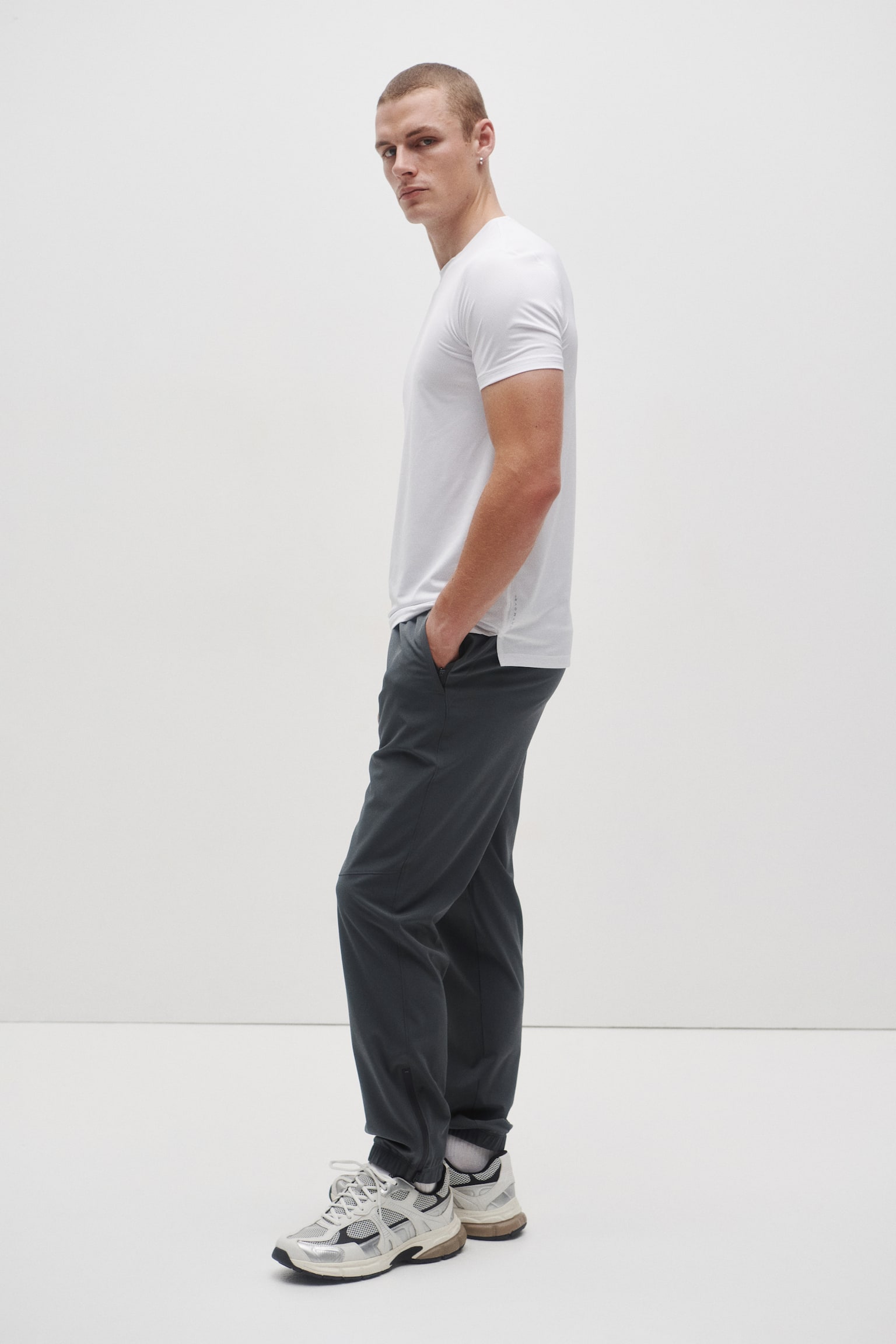 מכנסי טרנינג ספורט עם הצרה Regular Fit DryMove™‎ - אפור עופרת/שחור - 1