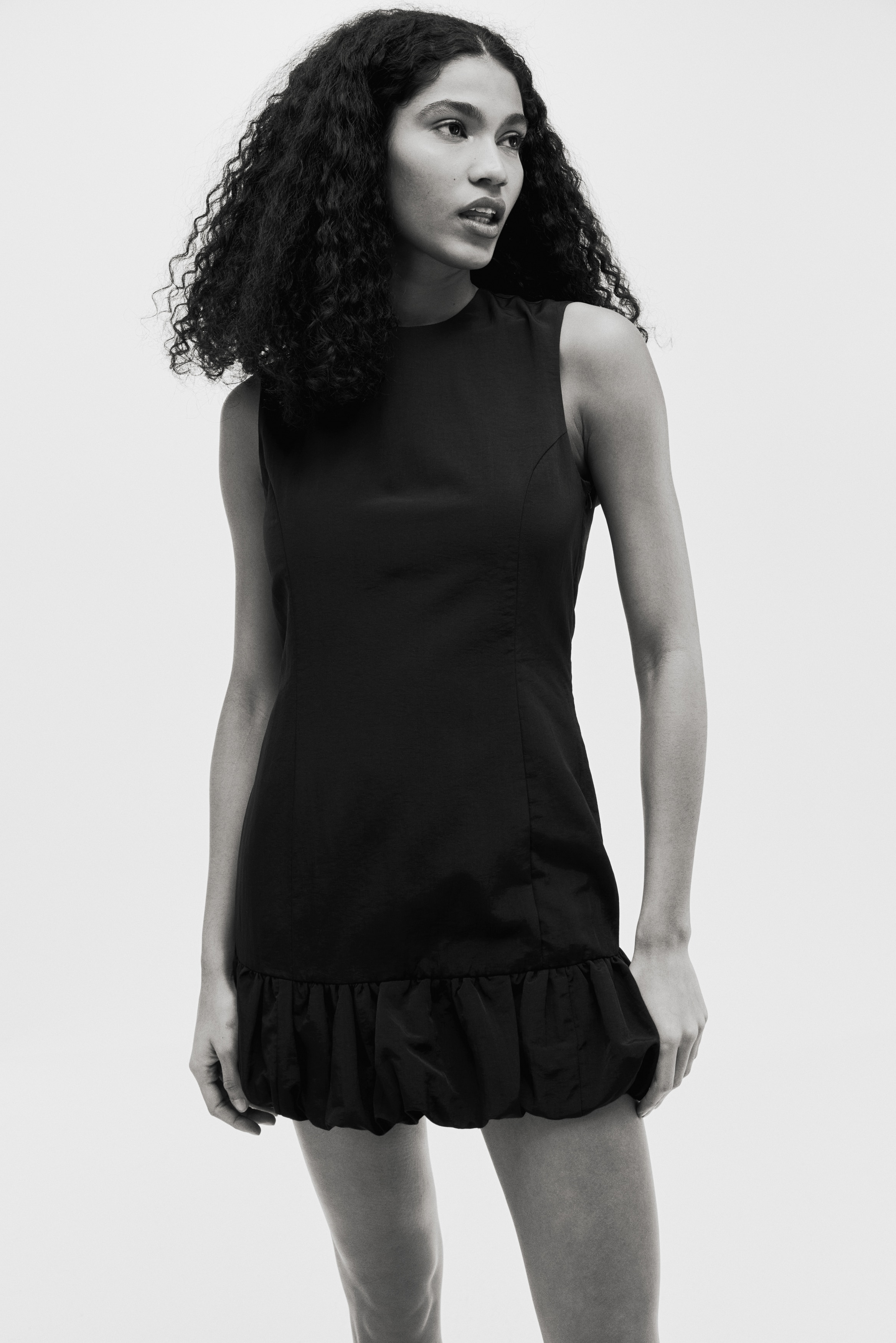 H & M - バブルヘムワンピース - ブラック H & M - バブルヘムワンピース - ブラック