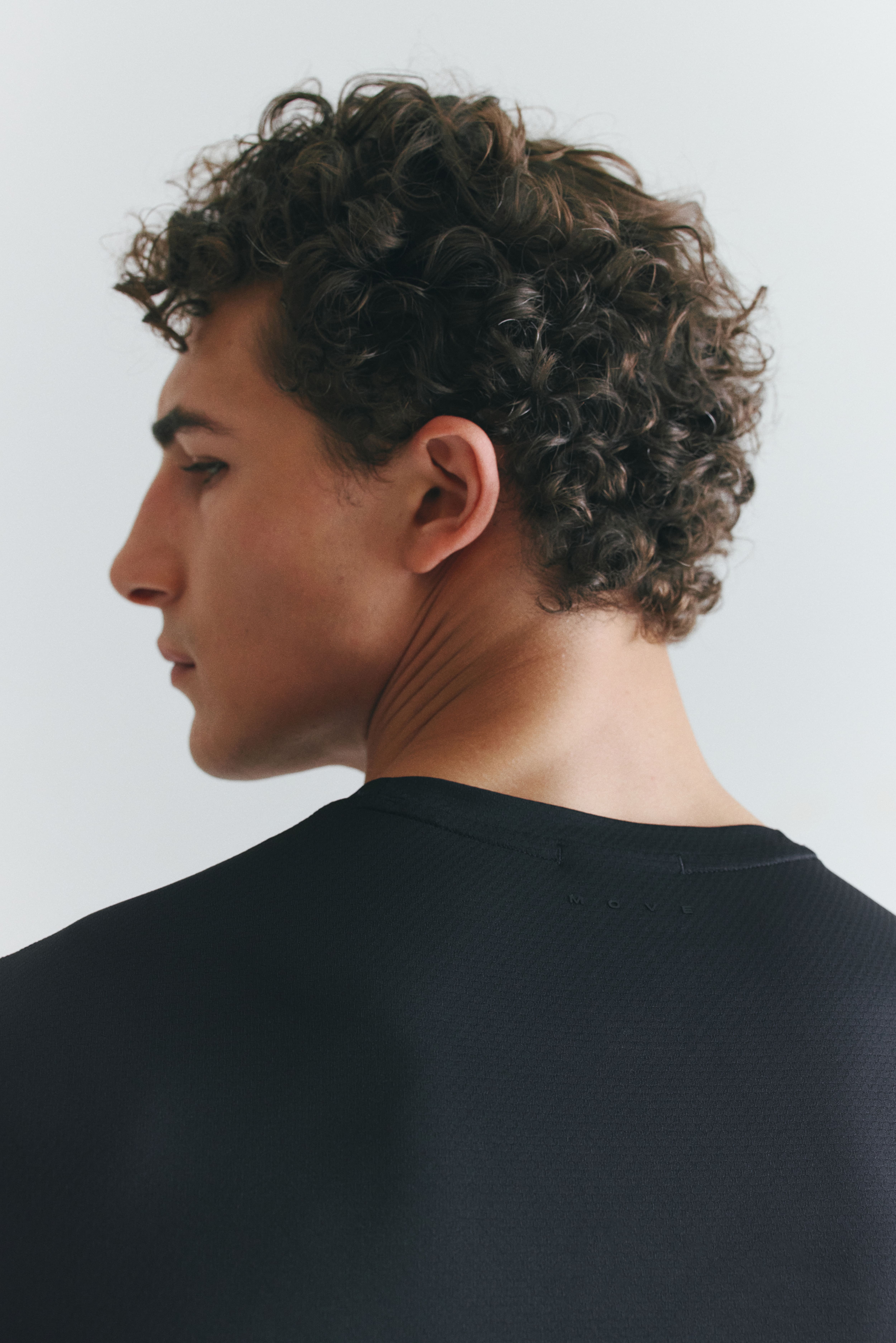 Muscle-Fit Sports Shirt with DryMove™