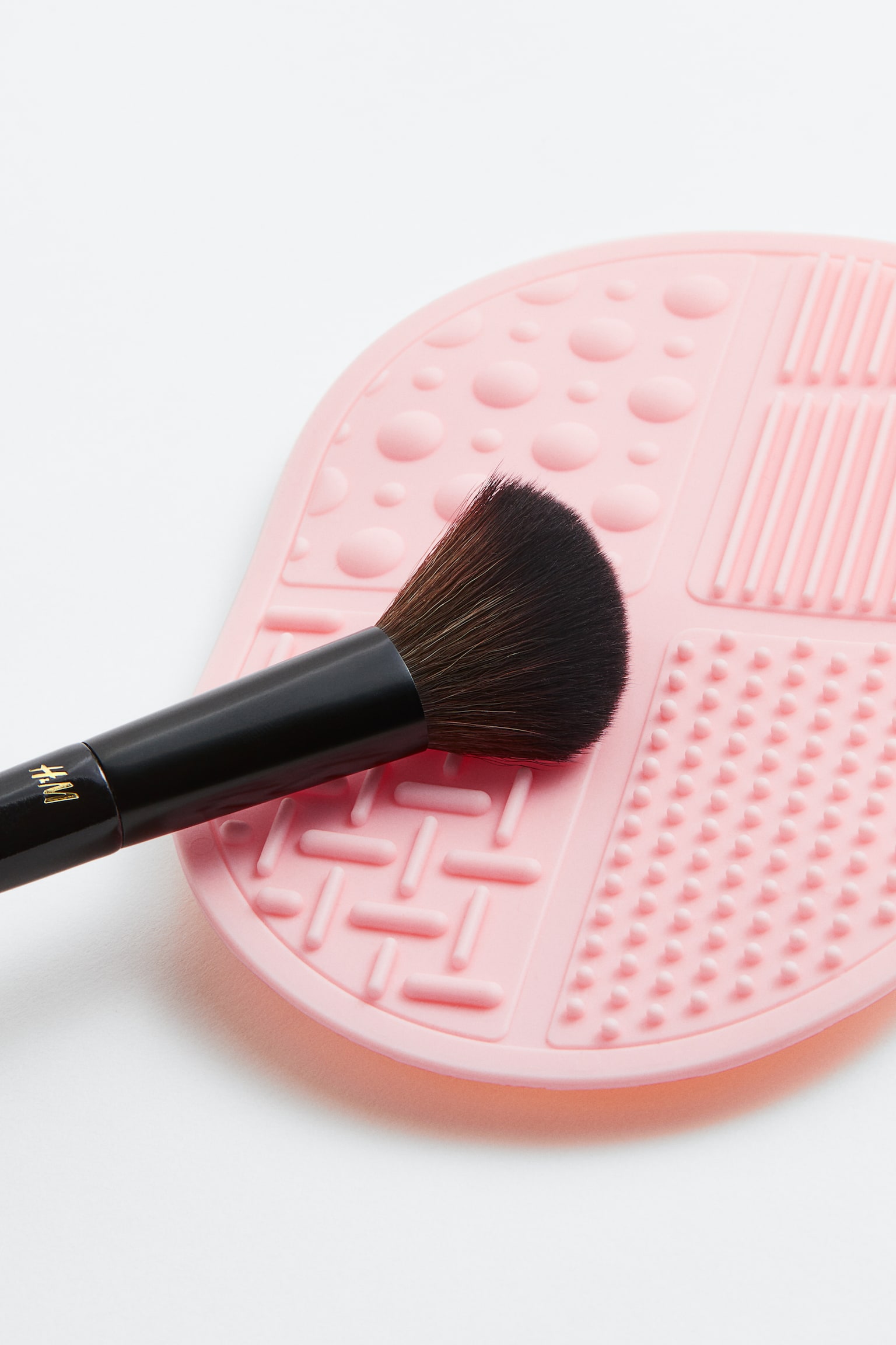 Make-up brush cleansing mat - Light pink - 2