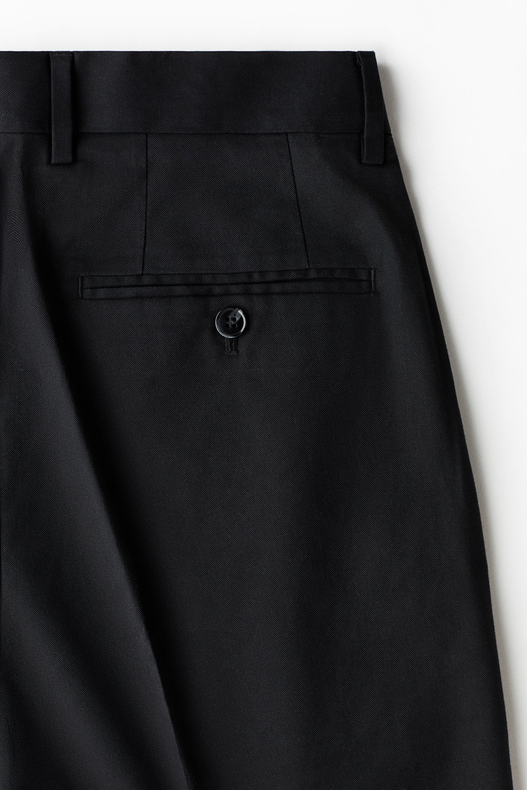 Loose-Fit Tailored Pants
