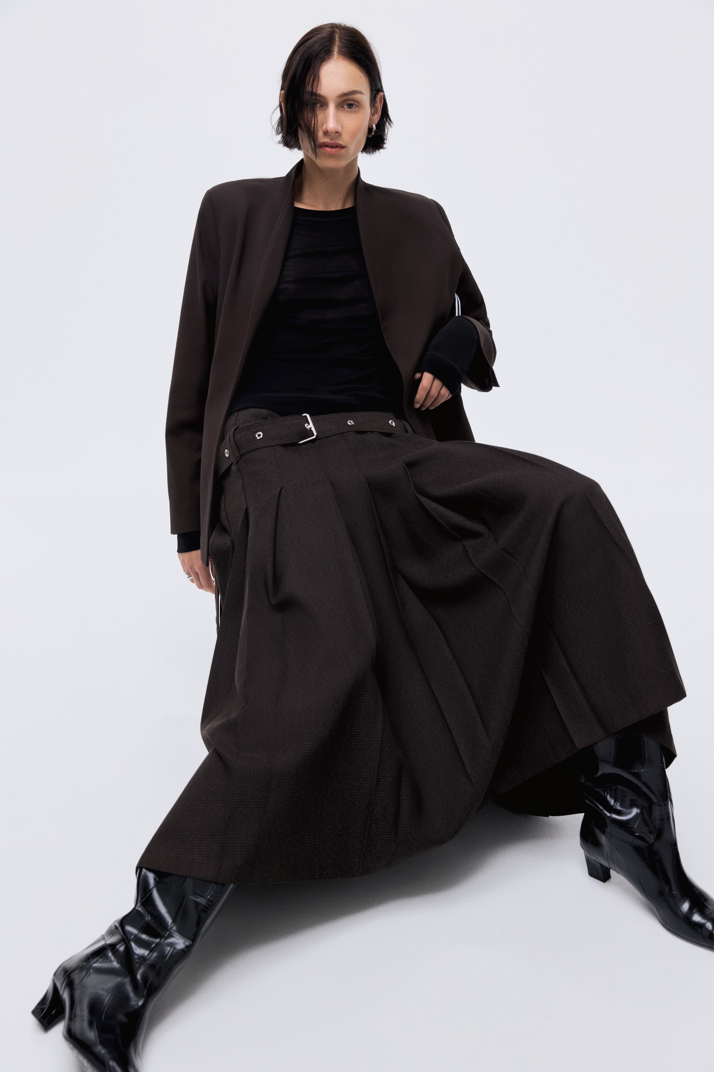 ベルテッドブレザー - ダークブラウン - レディース | H&M JP