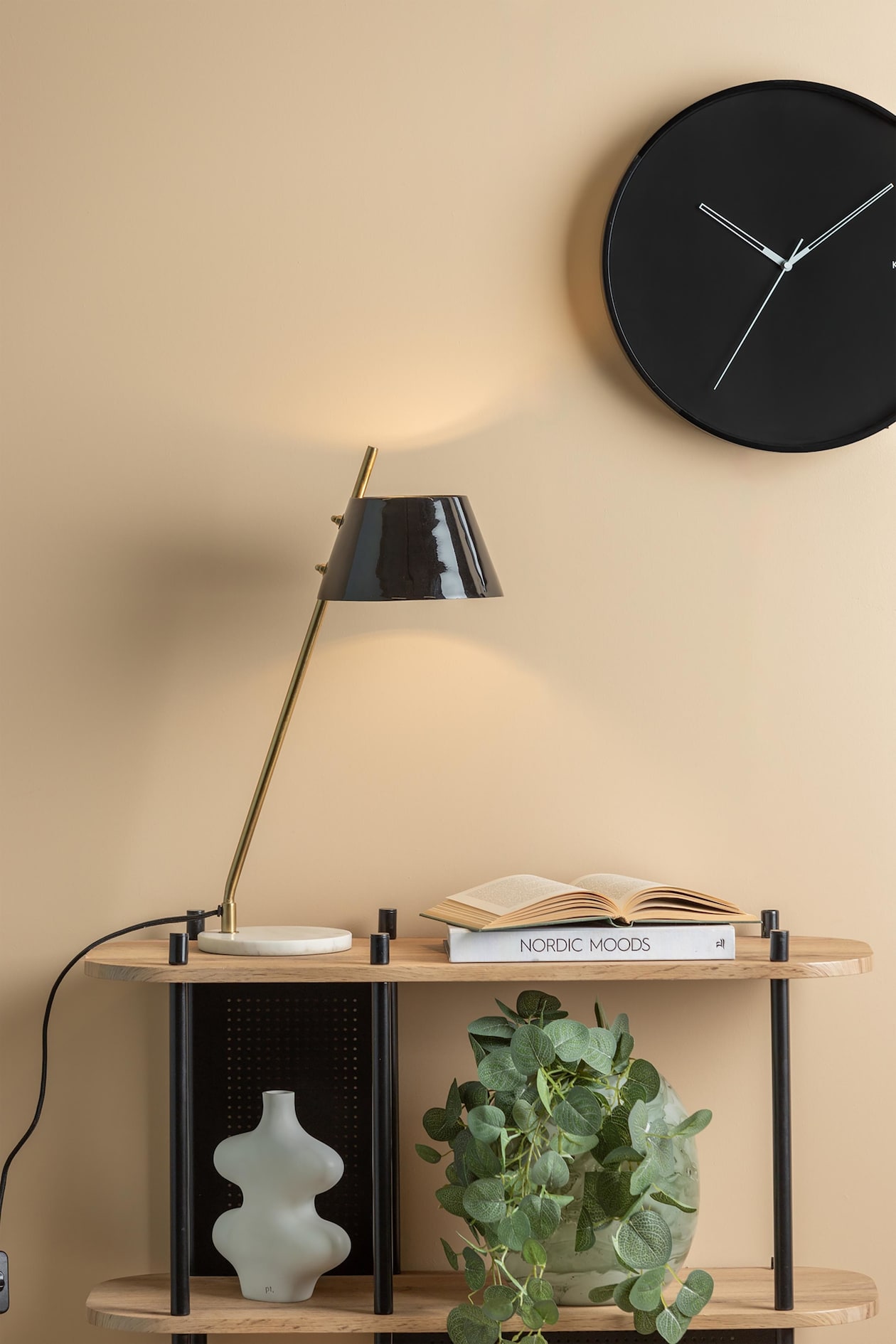 Leitmotiv Tischlampe Bonnet Schwarz – Moderne Tischleuchte Mit Großem Schirm, 20x20x39 Cm