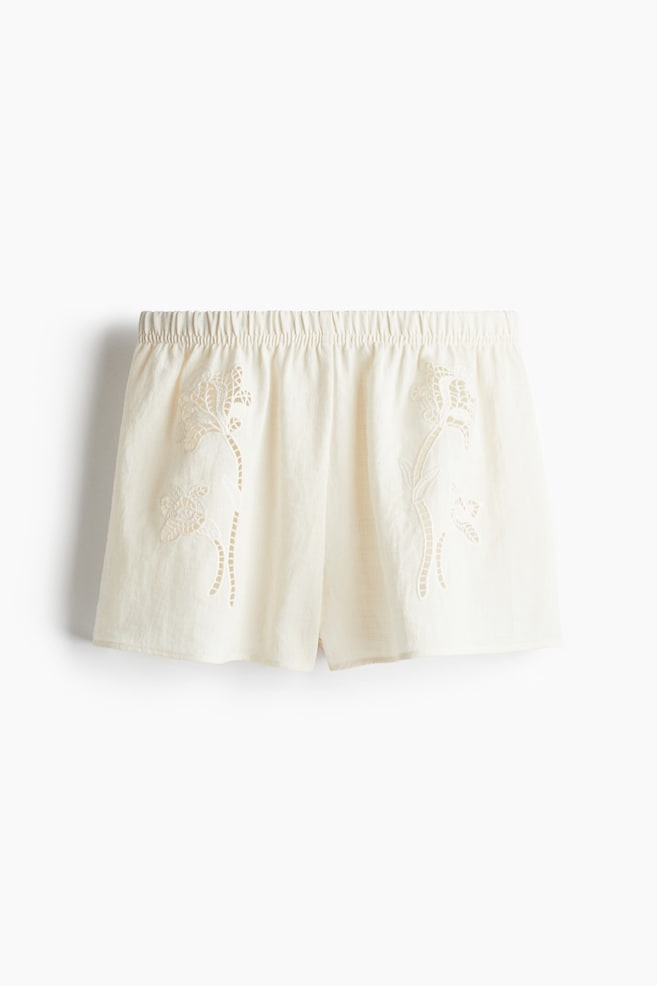 Shorts mit Broderie Anglaise - Cremefarben/Hellgelb/Hellgelb/Grün/Dunkelbraun - 1