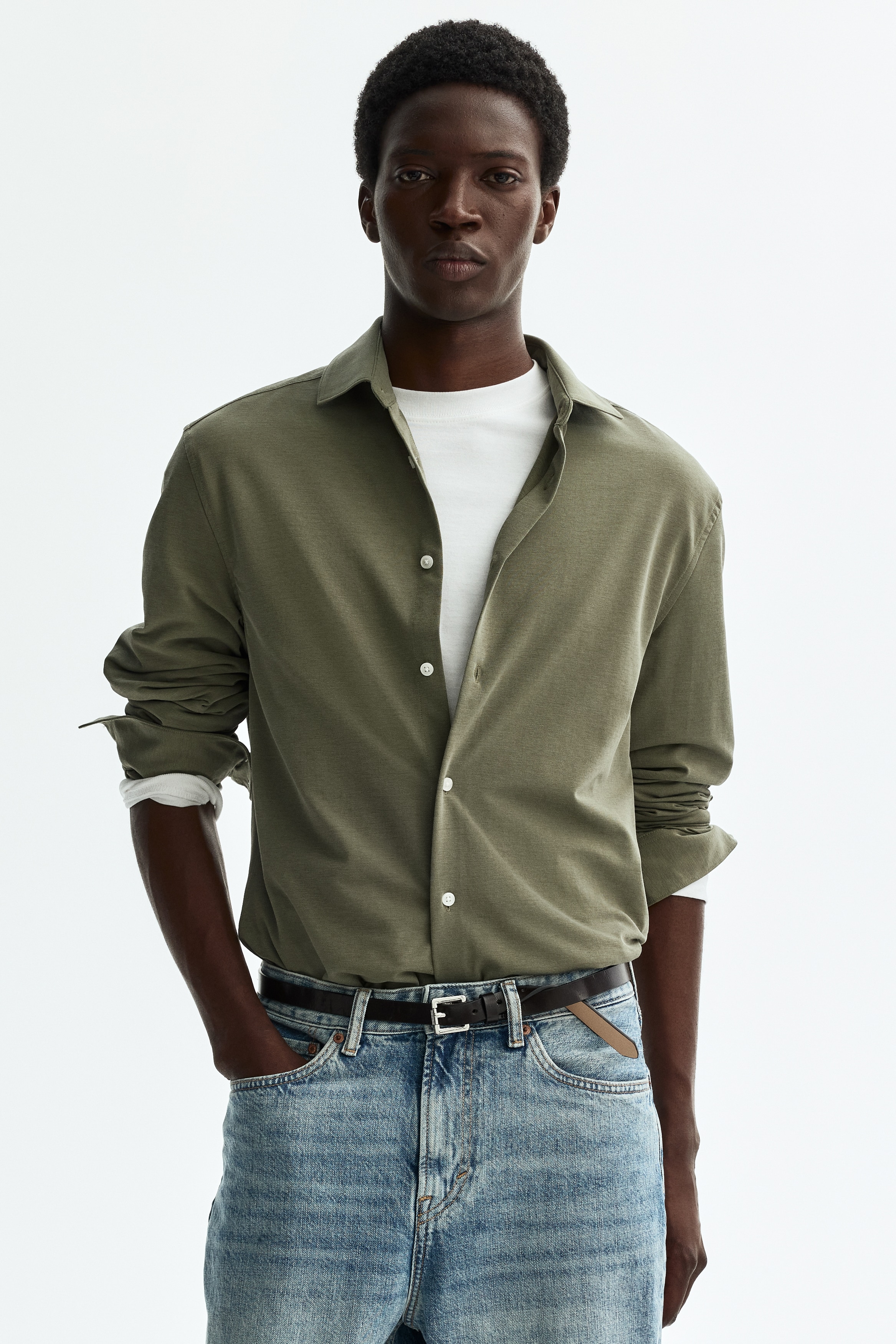 Camisa Slim Fit Four-way StretchModelo