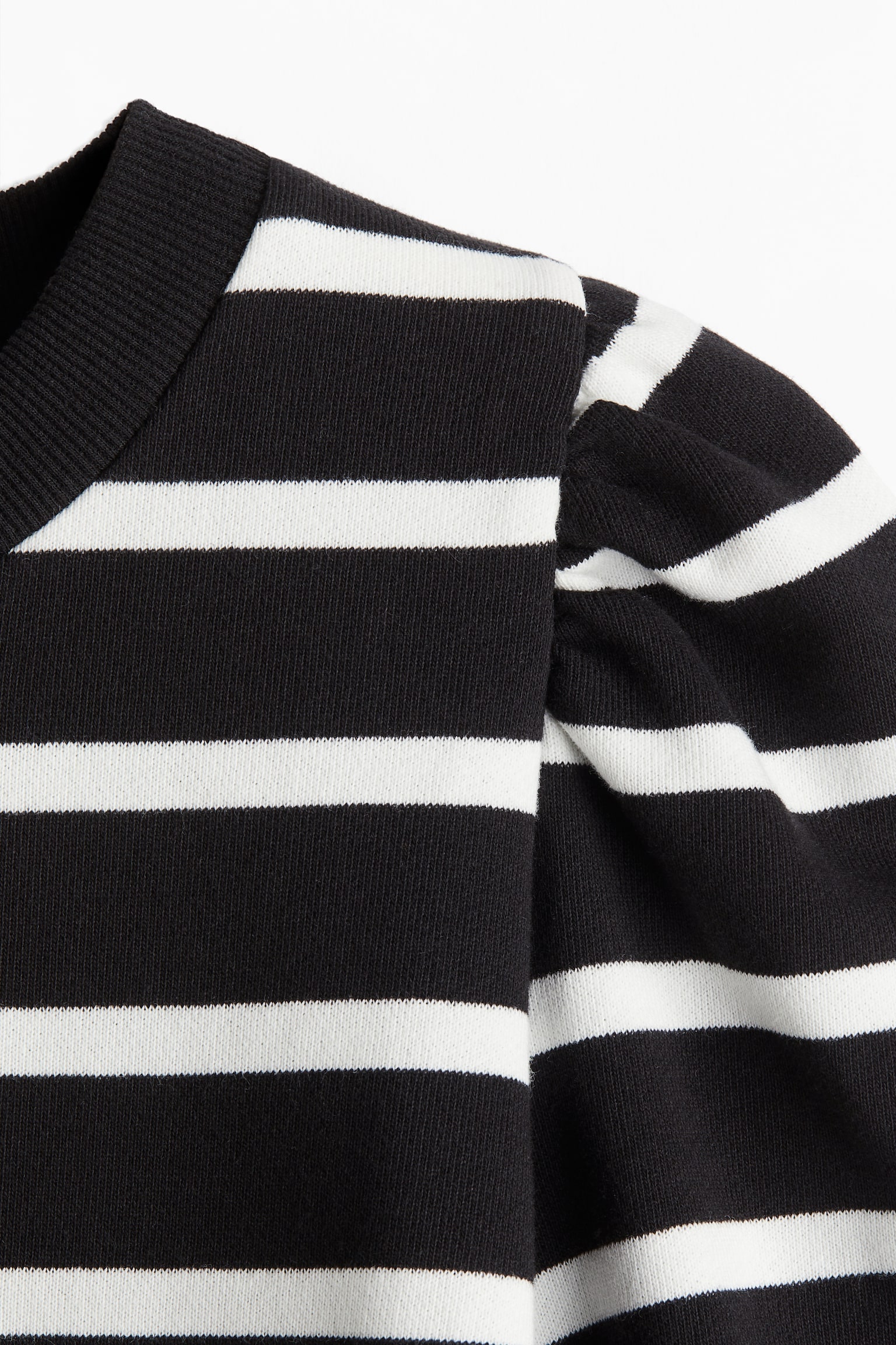 Puff-sleeved top - Black/White striped/Black/White striped/Beige/Light blue/White/Burgundy - 7