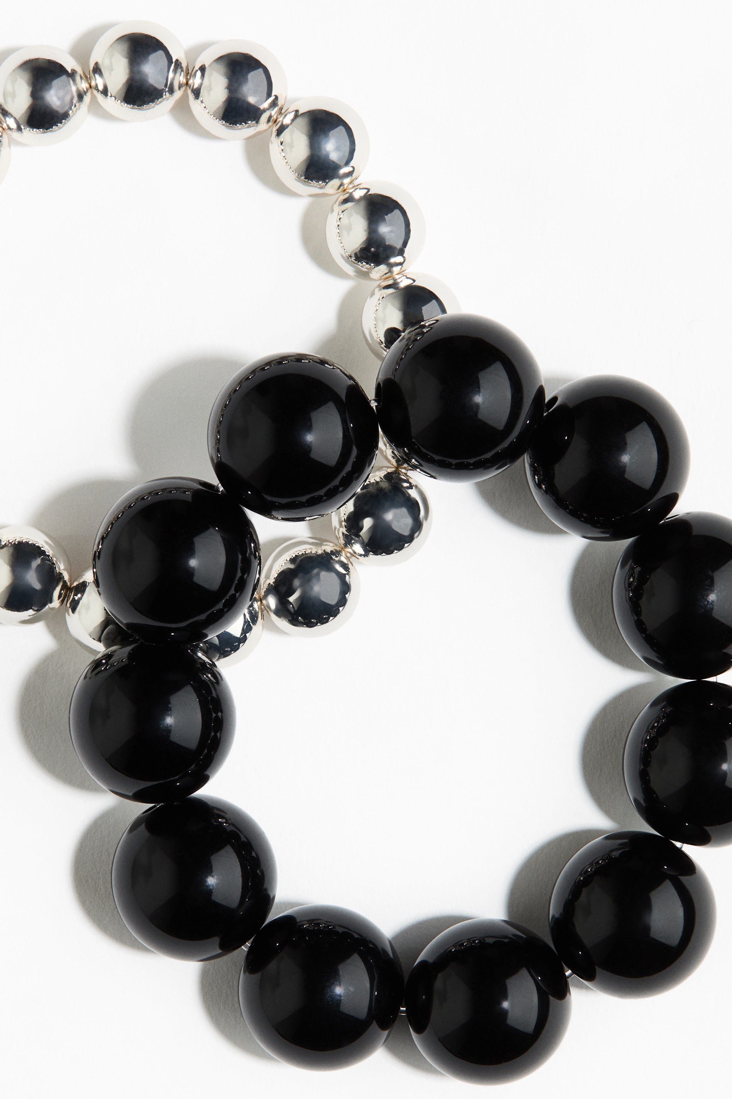 2-pack beaded bracelets