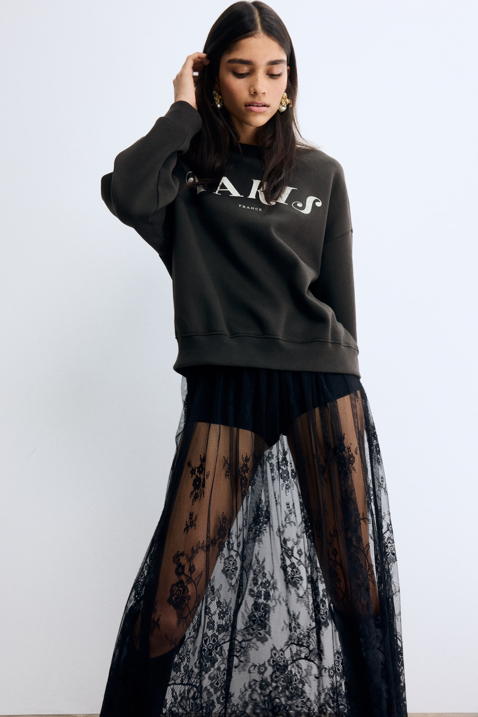 סווטשירט עם מוטיב - אפור כהה/Paris/בז' בהיר/Wellness - 3