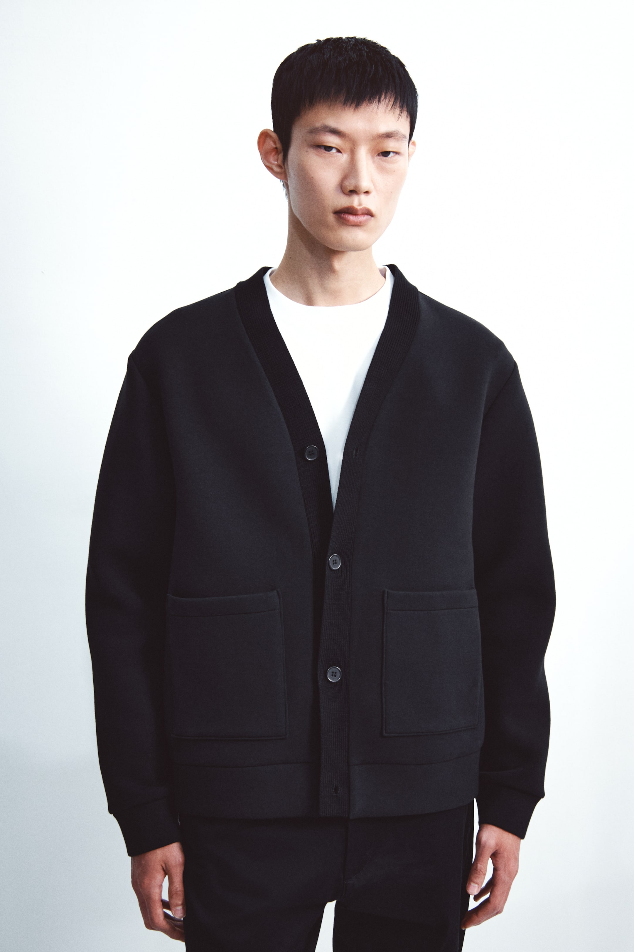 拡大画像を表示: ルーズフィットカーディガン - ブラック - Men | H&M JP 2