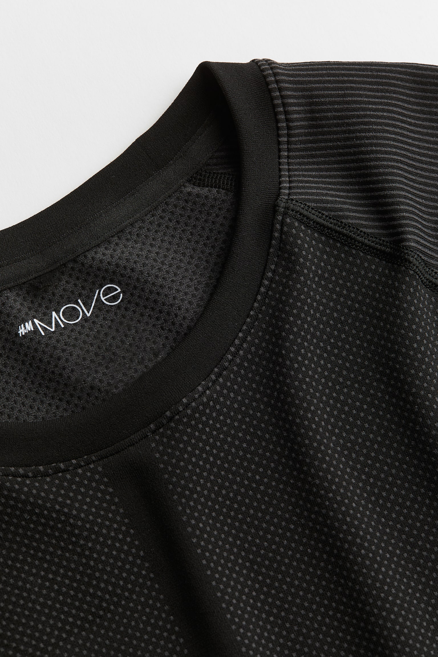 DryMove™ Seamless Activewear Top - Black/Grey - 2