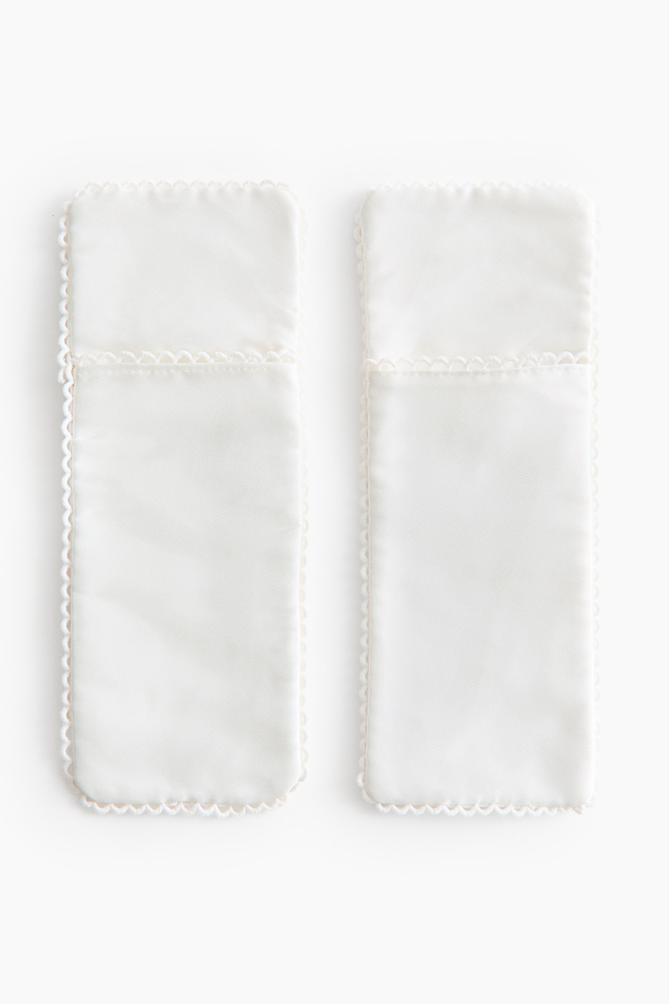2-Pack Picot-Trimmed Cutlery Pouches