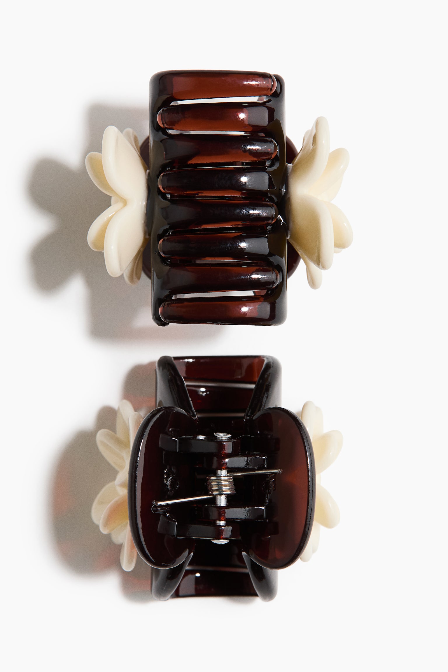 מארז 2 קליפסים לשיער עם פרח - חום כהה/לבן - 2