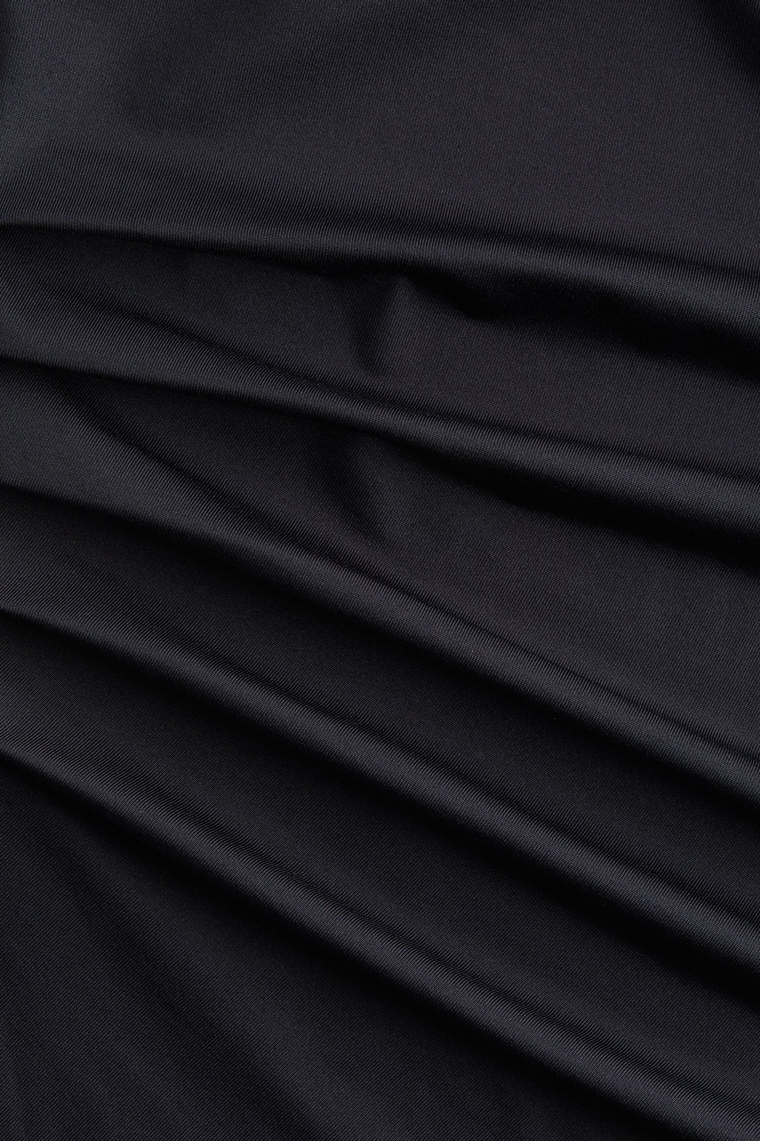 Áo lệch vai xếp rủ - Màu đen/Màu xanh lá pastel - 3