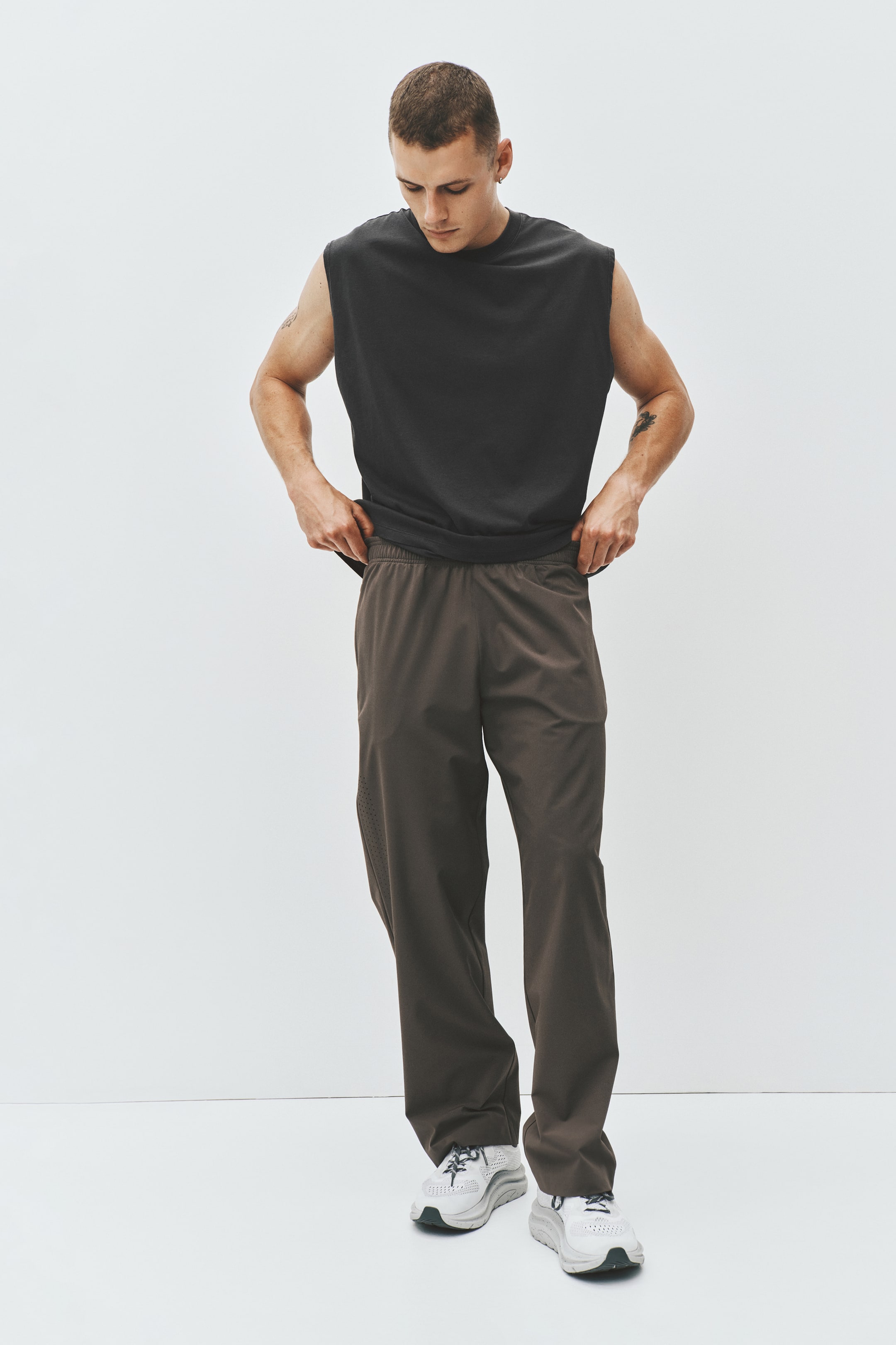 Loose-Fit Sports Tank Top with DryMove™