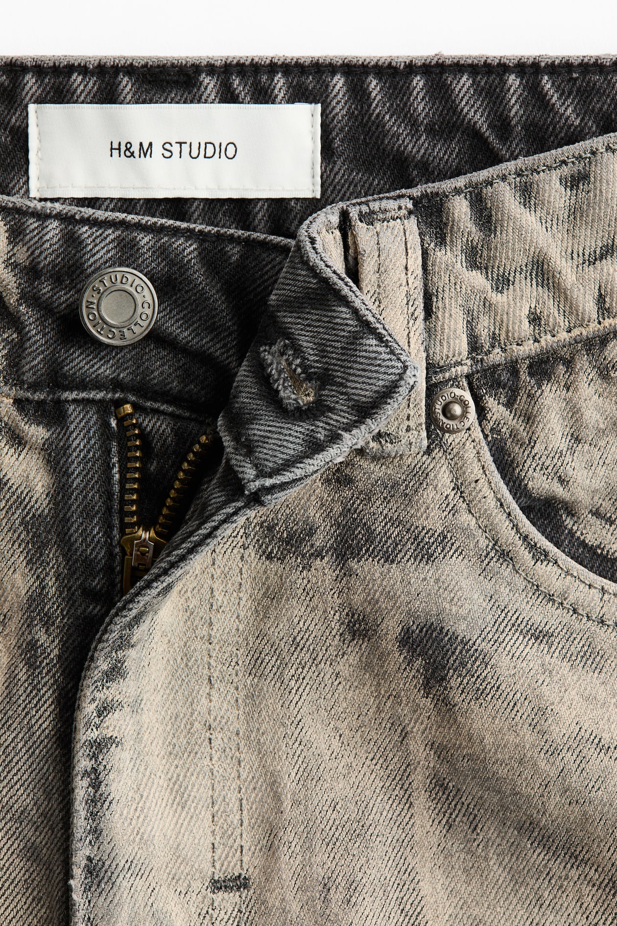 Painted-Look Jeans - image 2