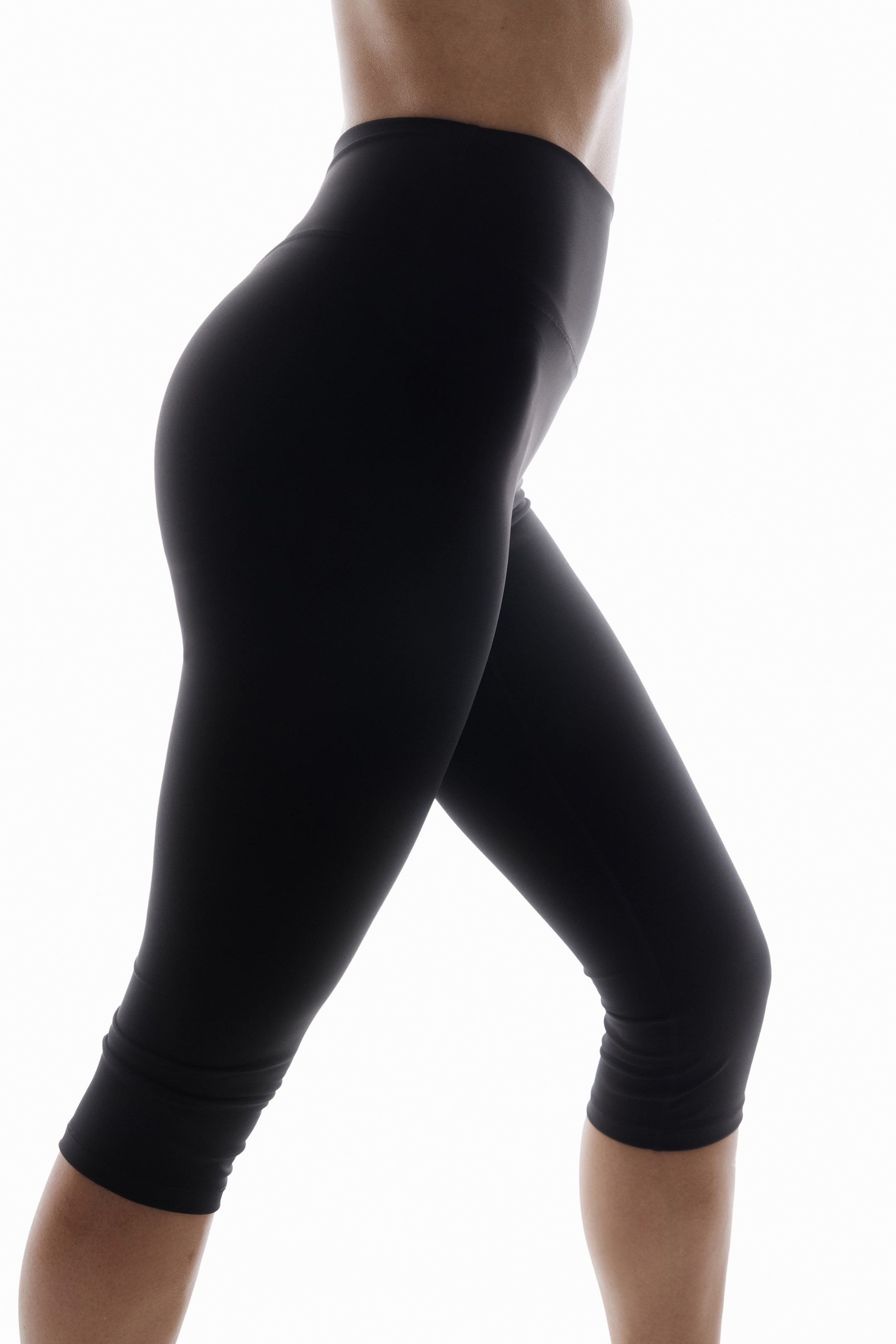 Capri Leggings with SculptMove™