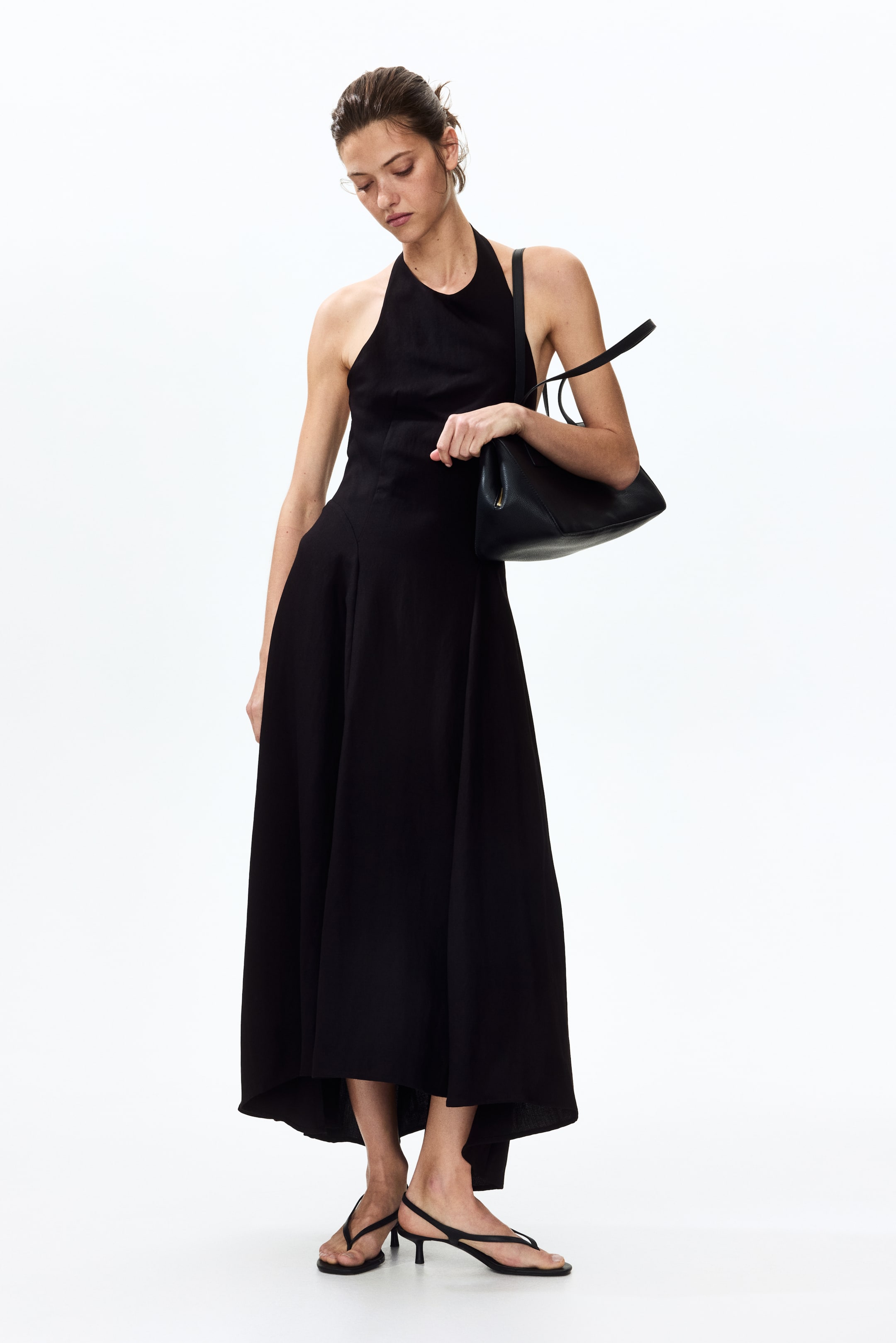 Преглед на по-голямо изображение: Flared-skirt halterneck dress - Черен - ЖЕНИ | H&M BG 1