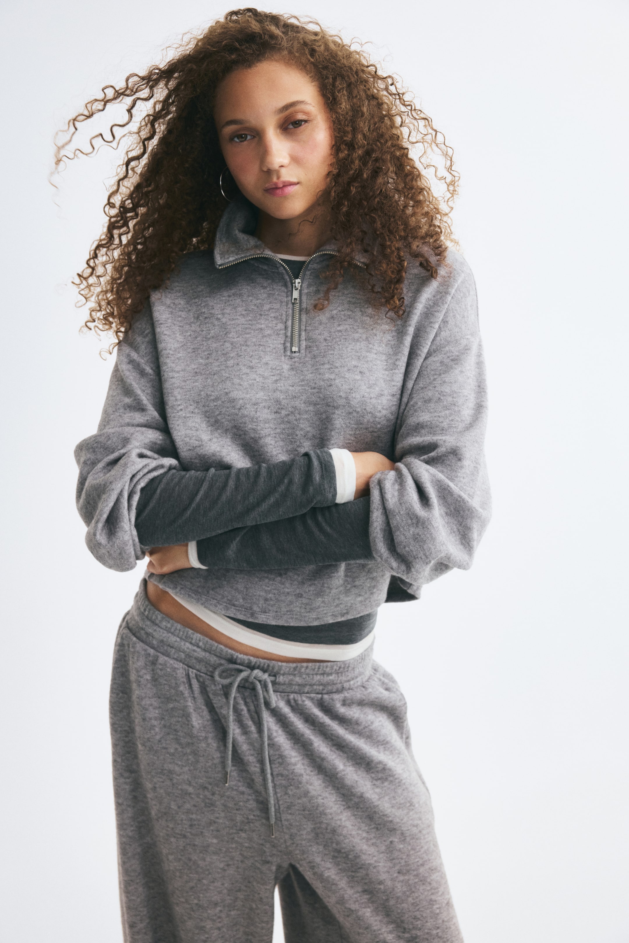 Discreet Comb Women's Light gray melange 2-Piece Jersey Set | H&M US