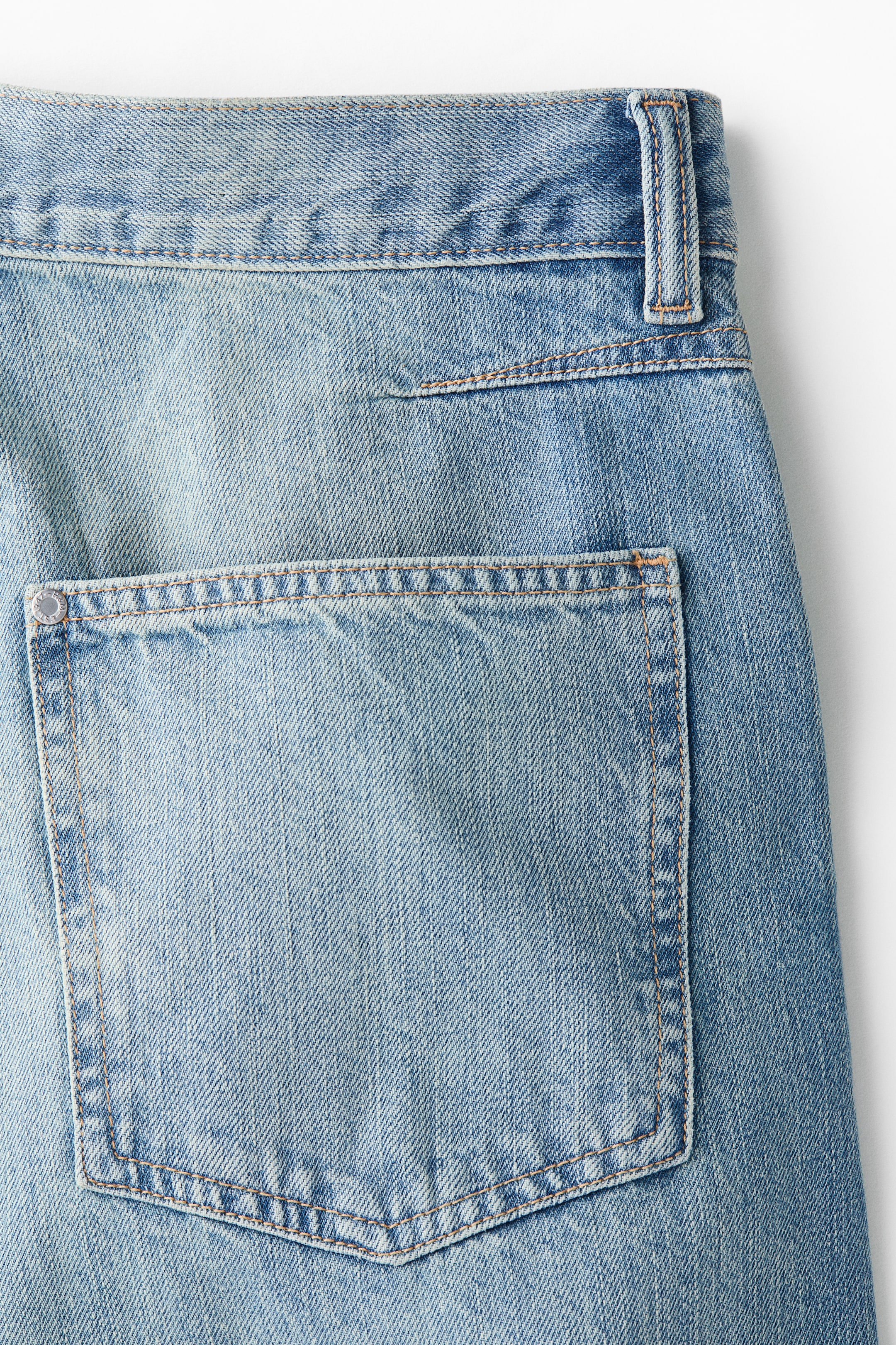 View larger image: Baggy Dart Leg Jeans - Light denim blue - Men | H&M AU 6