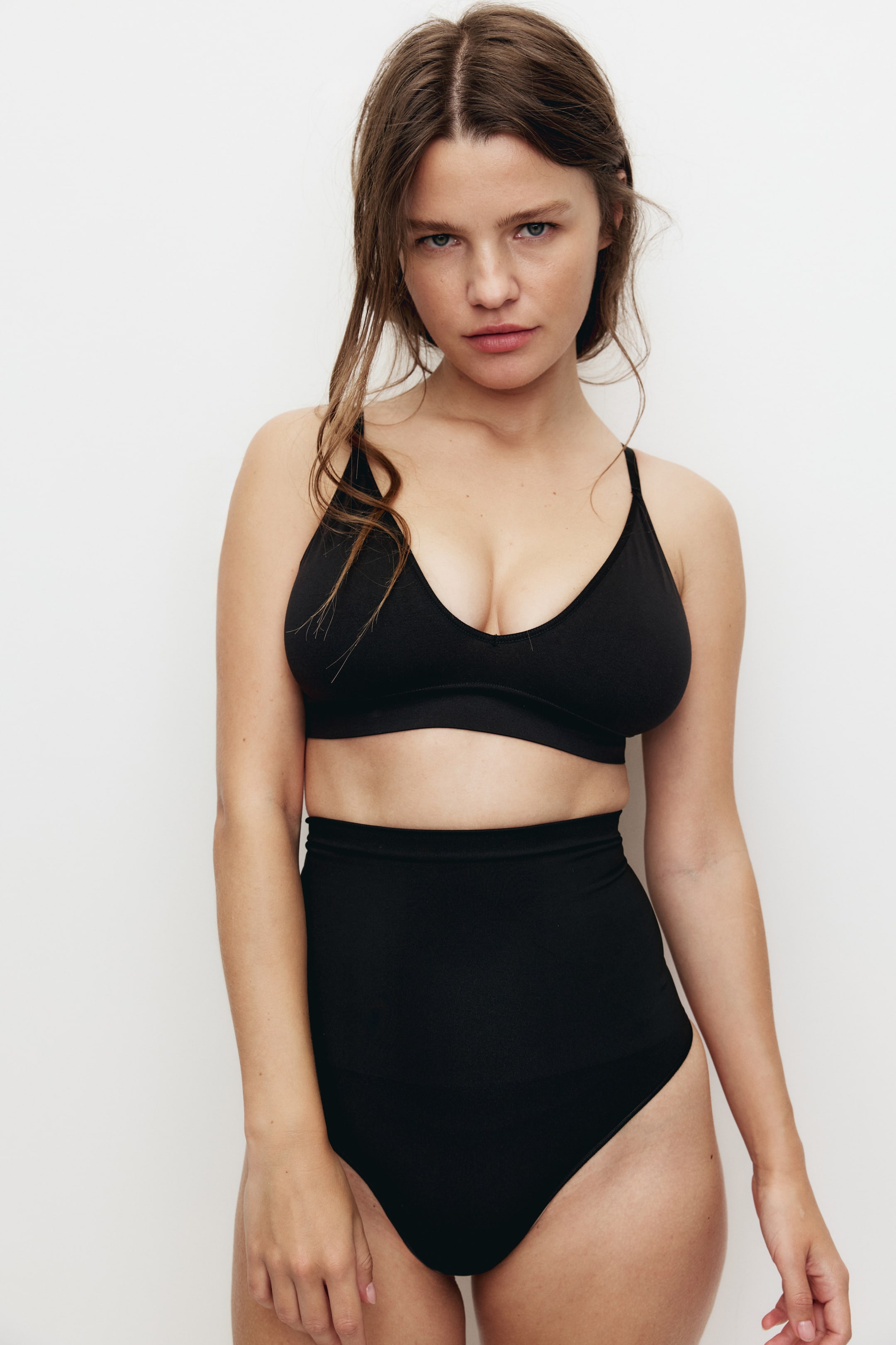 View larger image: Soft Padded Seamless Bra - Black - Ladies | H&M AU 2