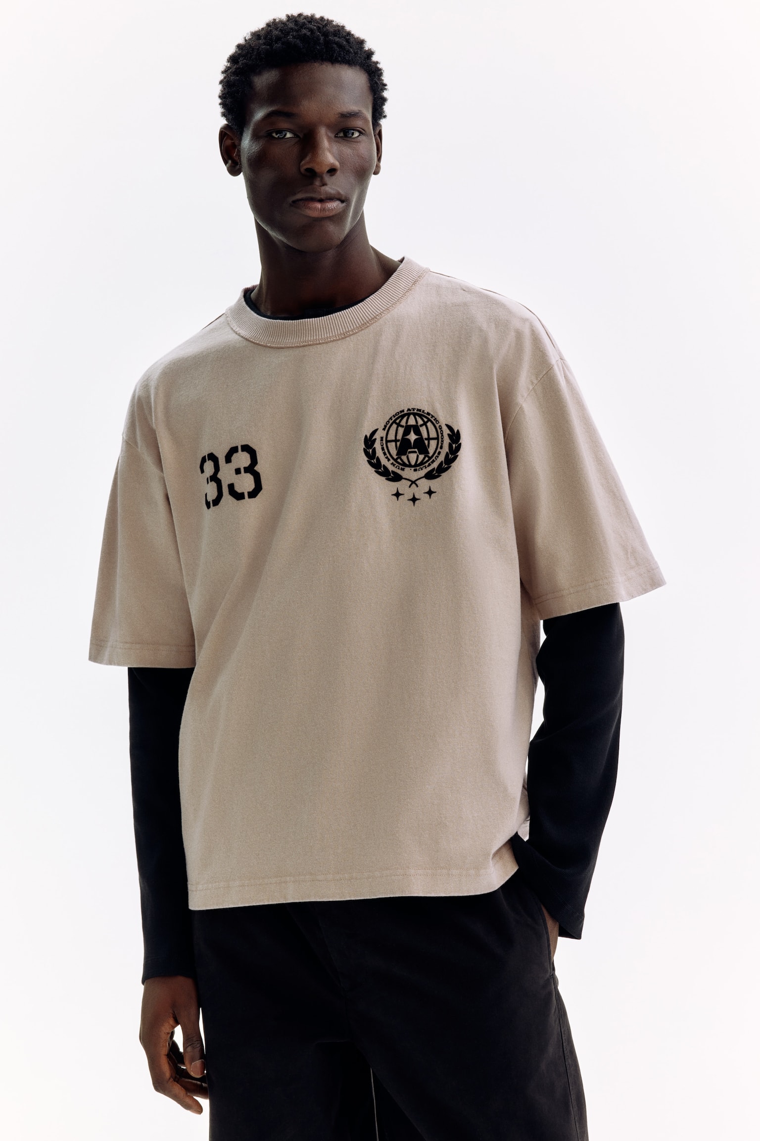 טישירט עם הדפס Loose Fit - בז'/33/חום/Athletics Co/ירוק בהיר/33/שחור/Original - 5