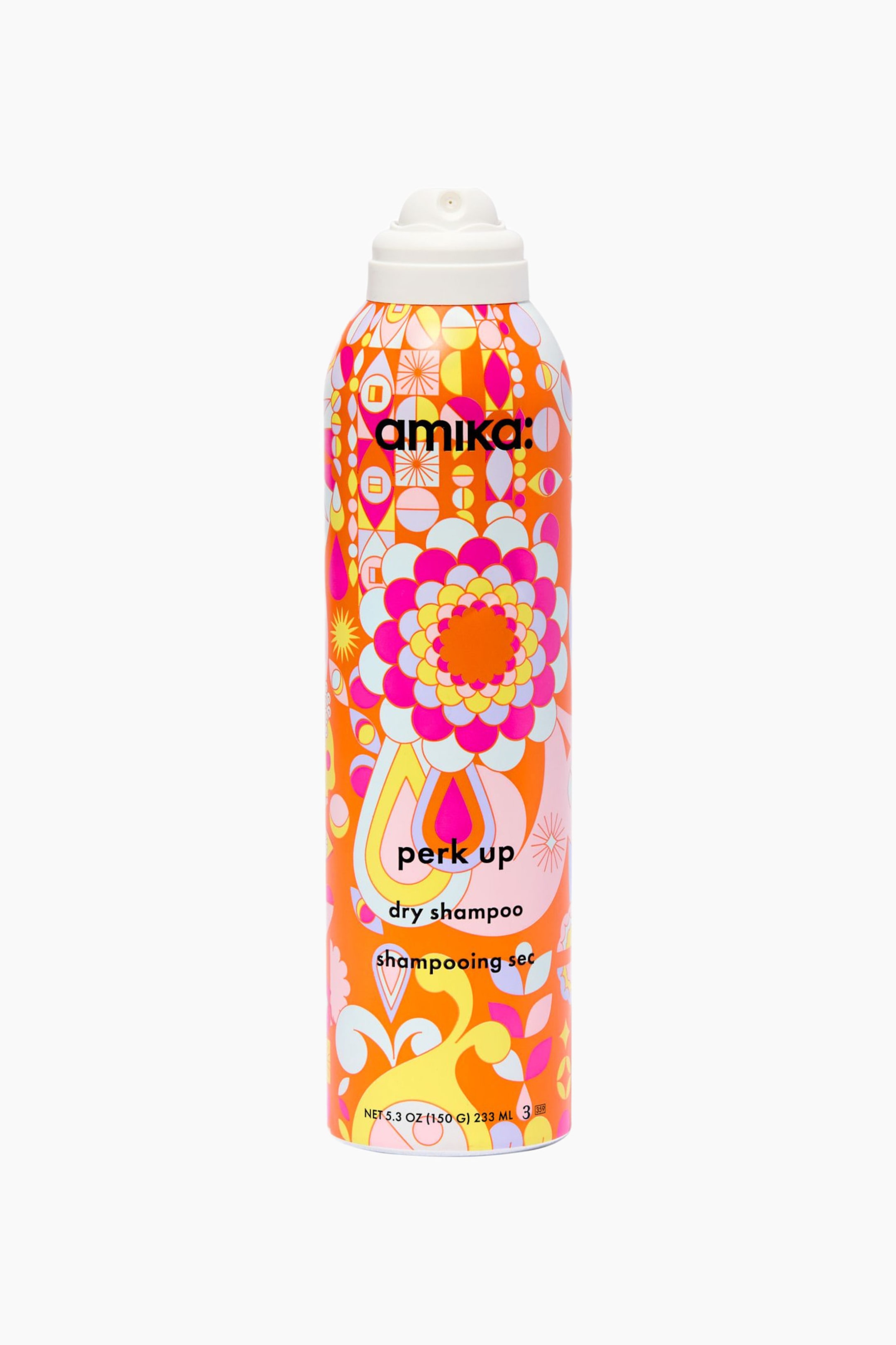Vis større bilde: En stående beholder med Amika Perk Up Dry Shampoo vender forover og viser en livlig oransje overflate dekket av fargerike, psykedeliske blomster- og geometriske mønstre i rosa, gult, blått og hvitt. Beholderen har en hvit spraydysehette i plast på toppen og svart skrift for merke- og produktnavnene.