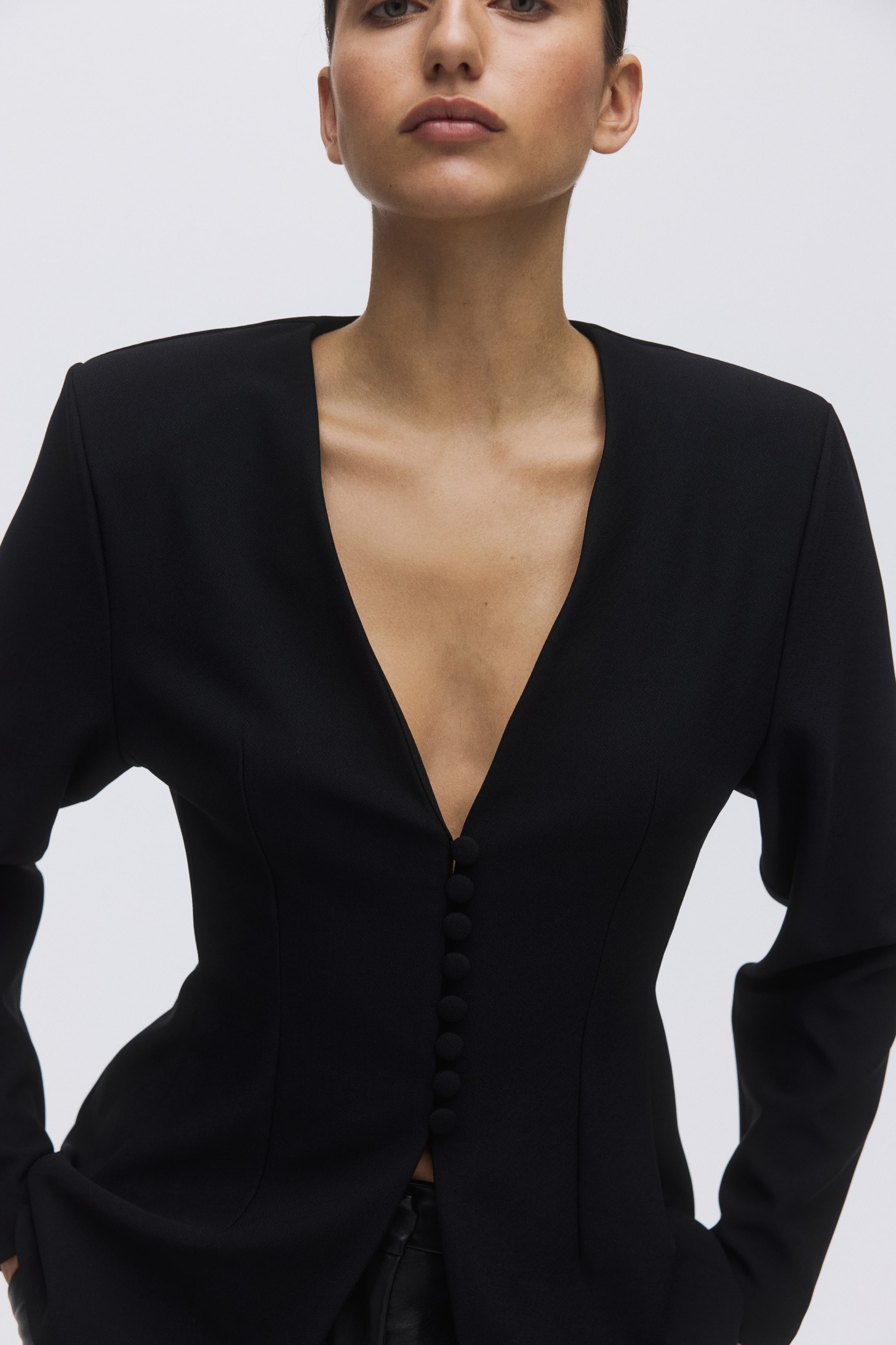 Se større billede: Timeglasformet blazer uden krave - Sort - DAME | H&M DK 2