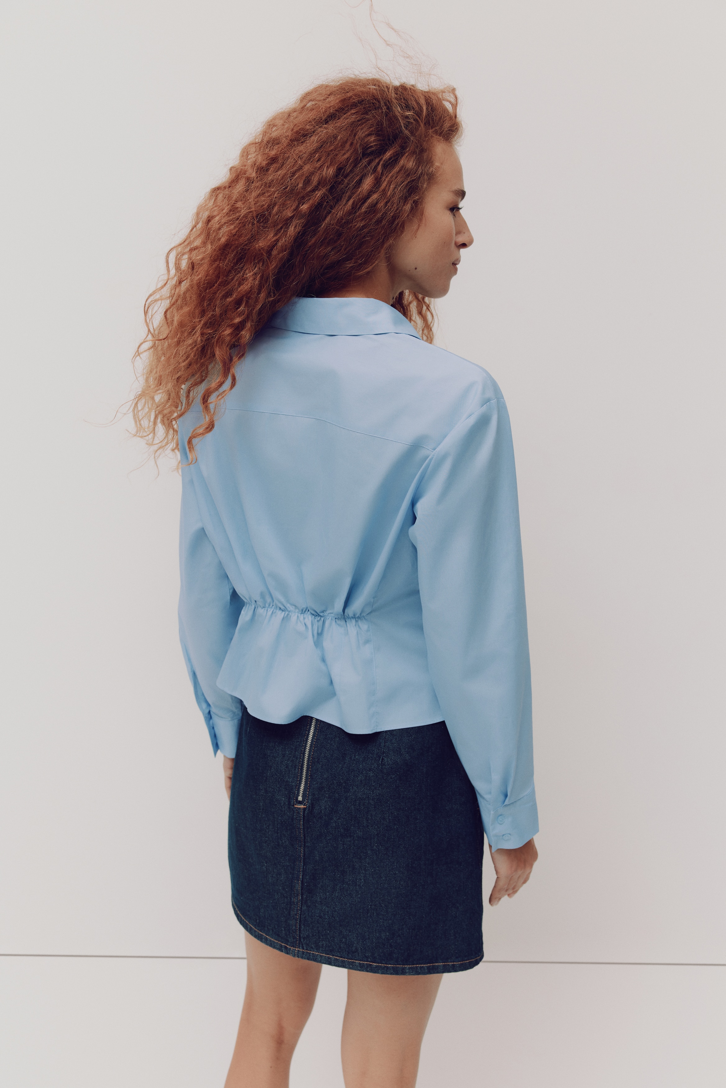 Waisted poplin shirt