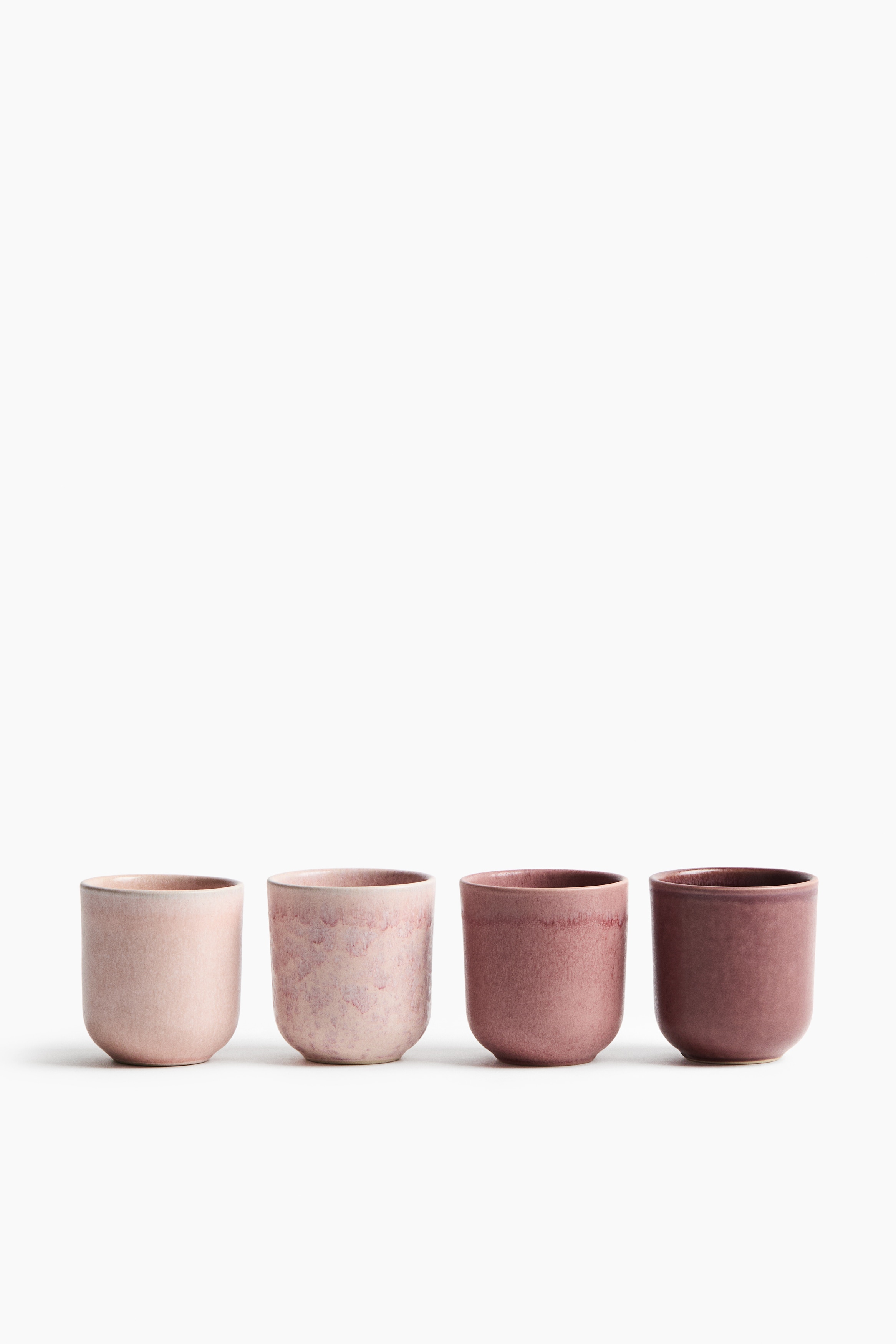 Set van 4 keramieken mokkenModel