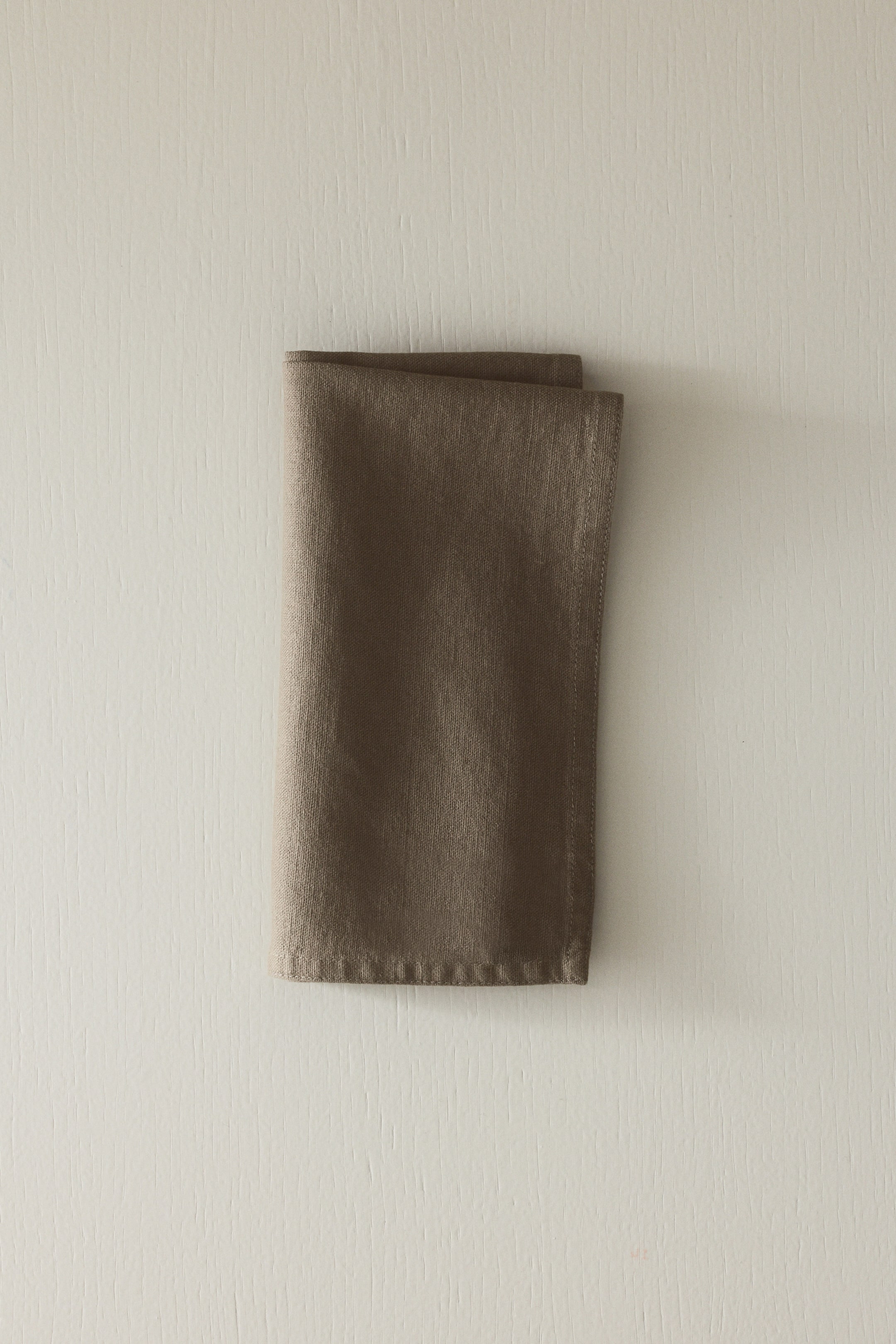 View larger image: 4-pack linen-blend napkins - Mole - Home All | H&M IN 1