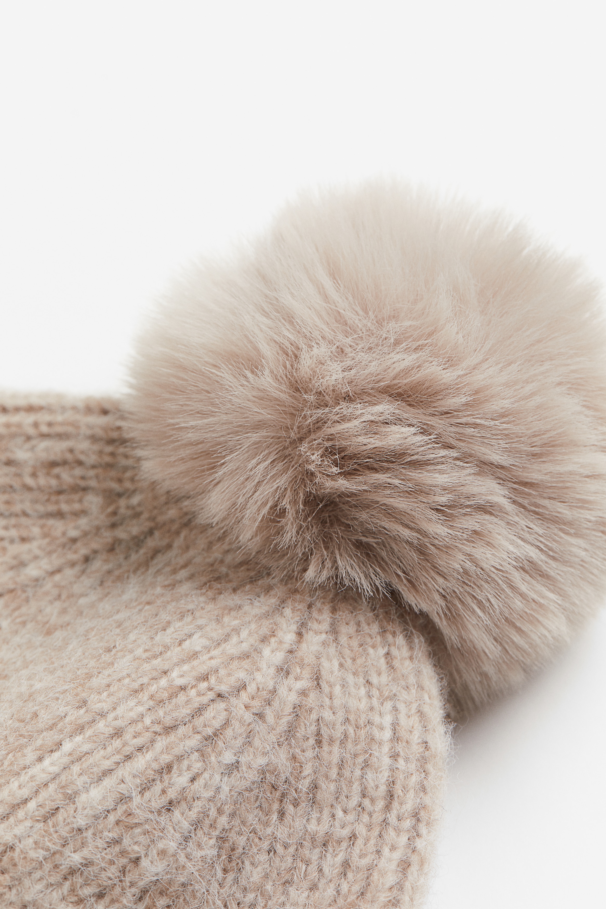 Rib-knit pompom hat - Cream - Ladies | H&M GB
