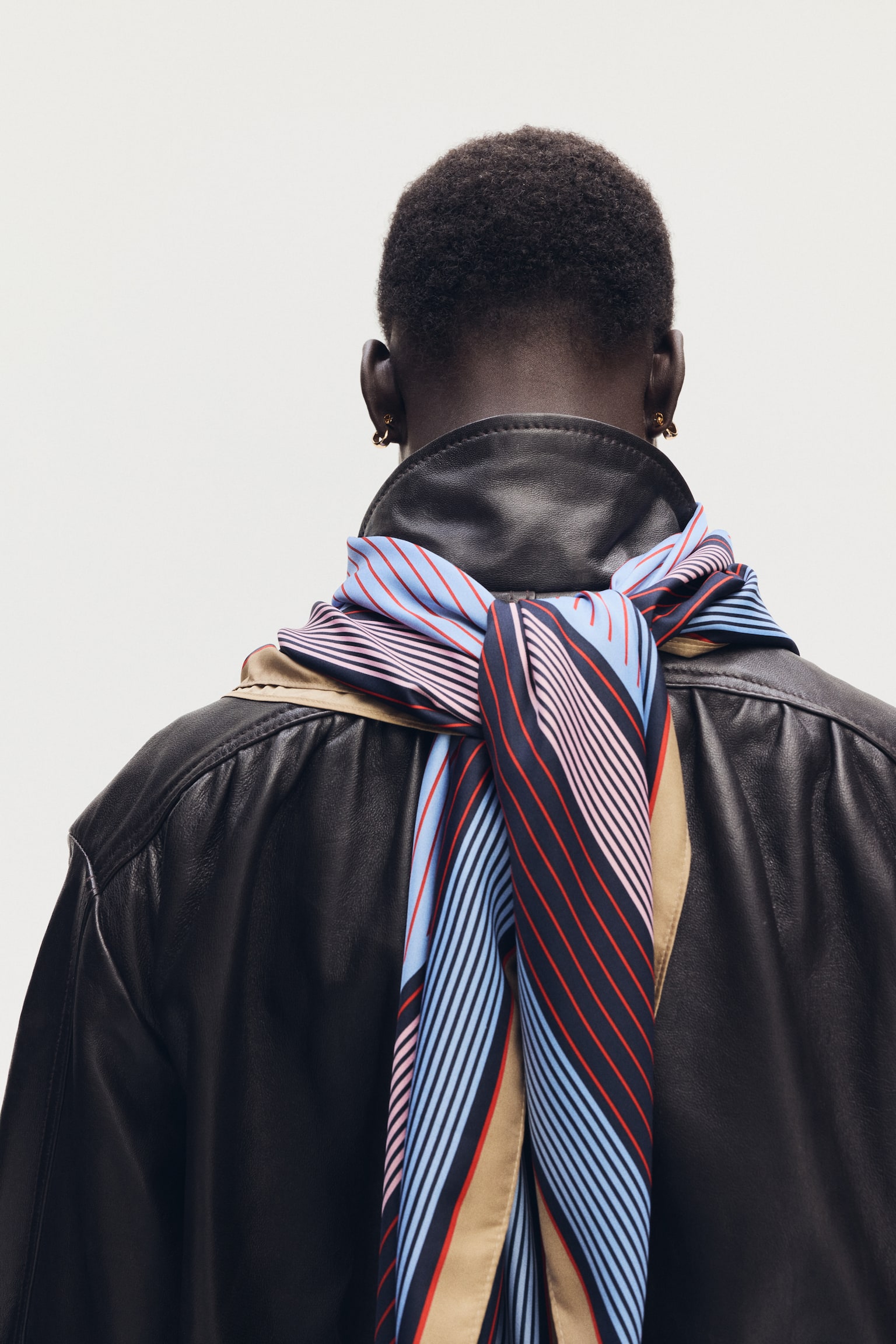 Patterned scarf - Light blue/Red striped/Cream/Border print/Dark brown/Spotted/Navy blue/Knots/Bright blue/Striped - 1