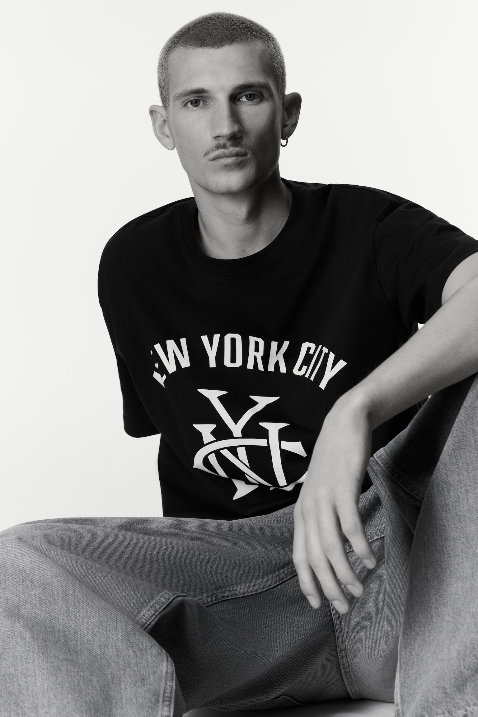 Loose Fit Printed T-shirt - Dark blue/New York City/White/New York City/Beige/Run Wild/Black/Golden Sunset - 3