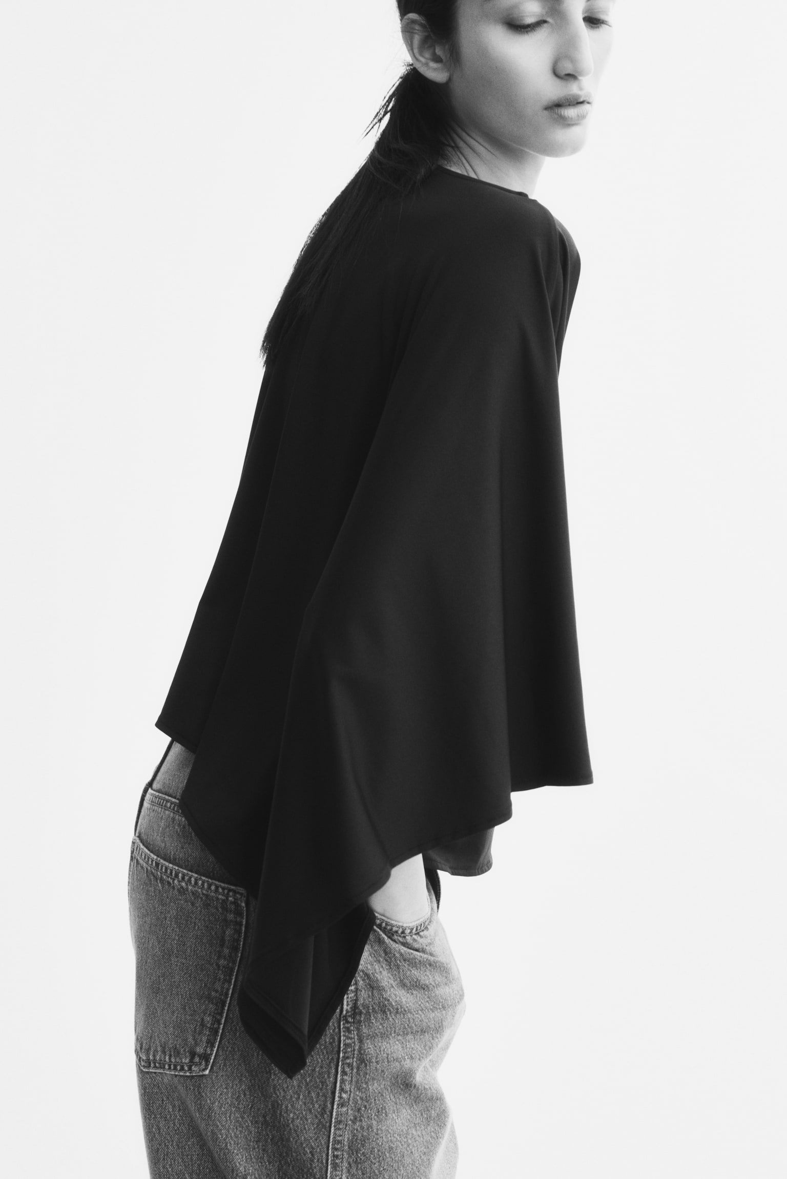 Женский топ H&M Oversized Cape Top, цвет: Чёрный — фото 3