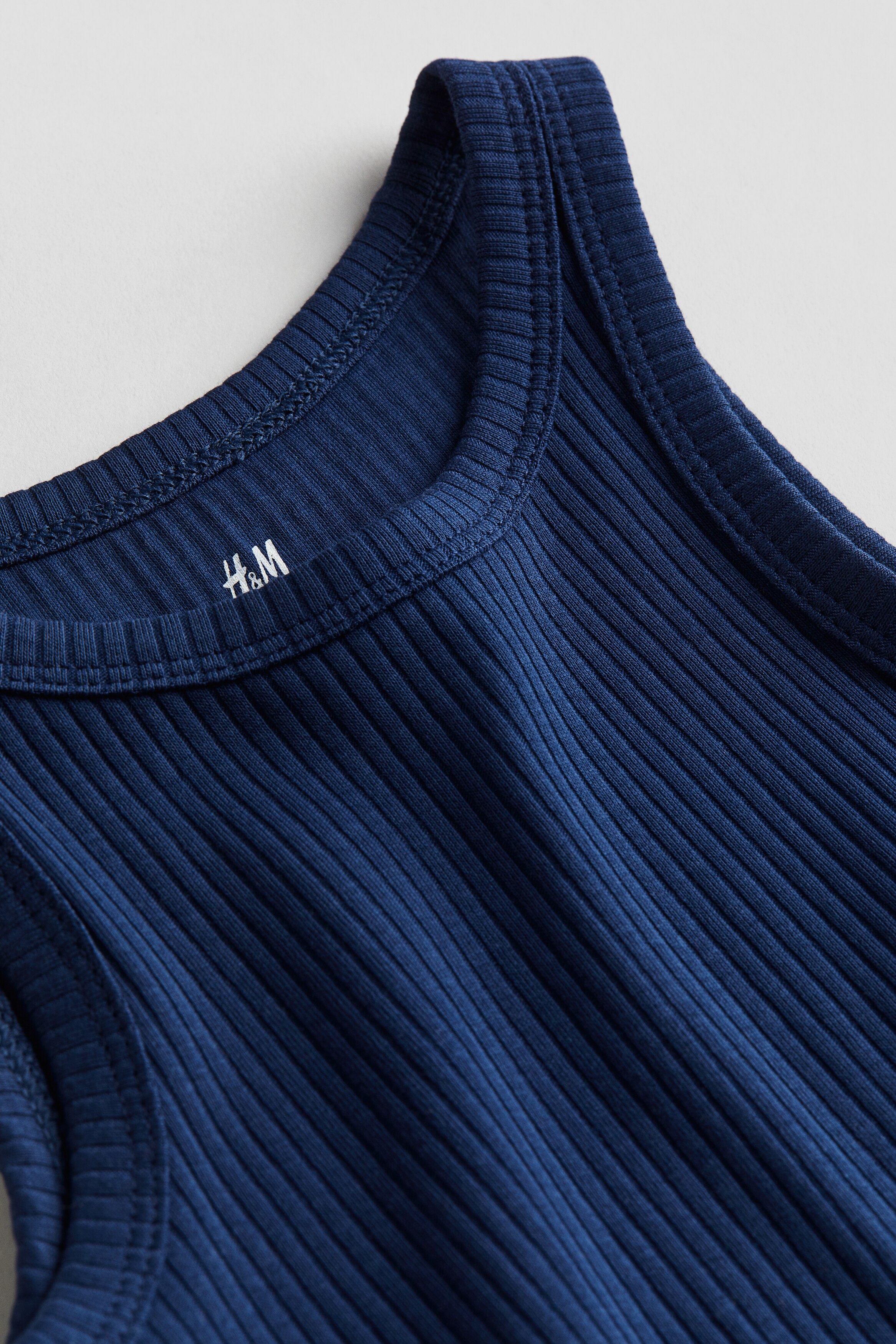 トップス hm.U 661cb7d33d3d19abfe7c0380573db2