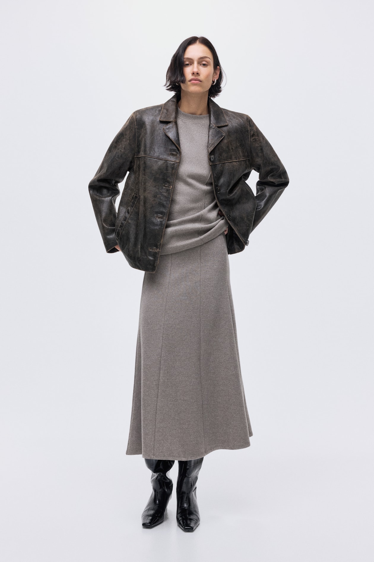 Fine-Knit Midi Skirt - image 3