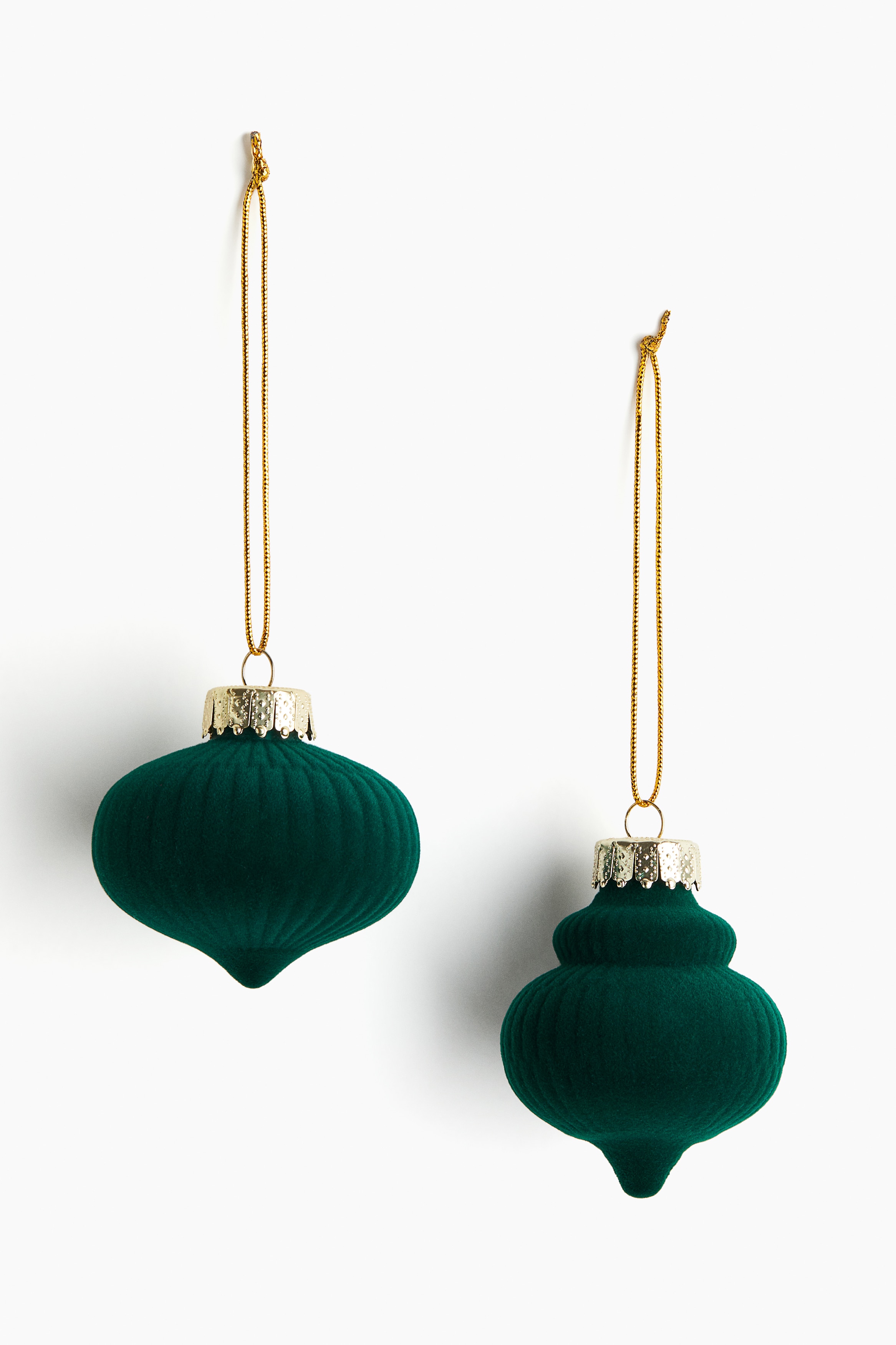 H&M Home  - 2-pack flocked baubles - Green