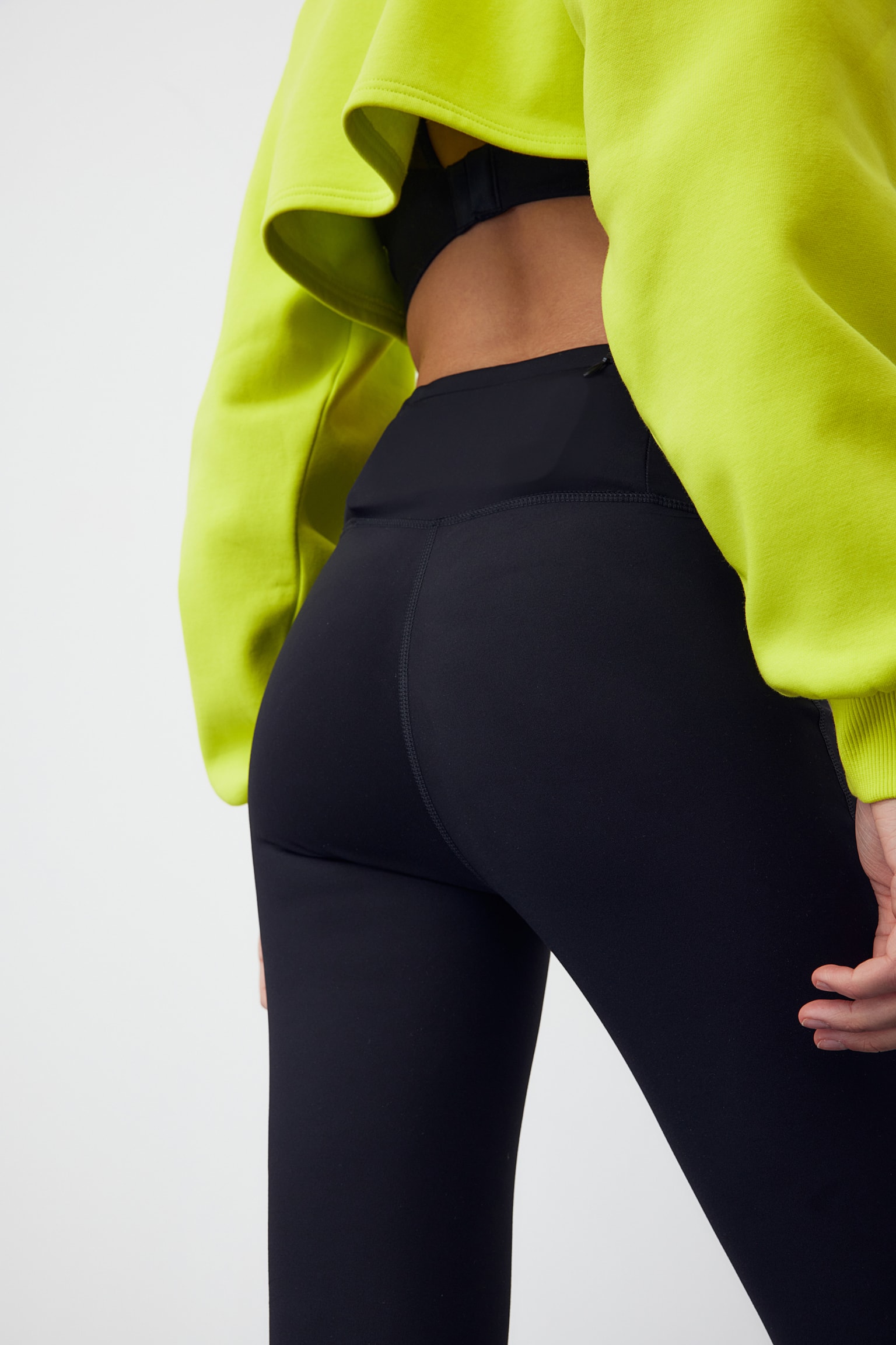 Running Leggings In DryMove™ - Black/Dark khaki green - 9