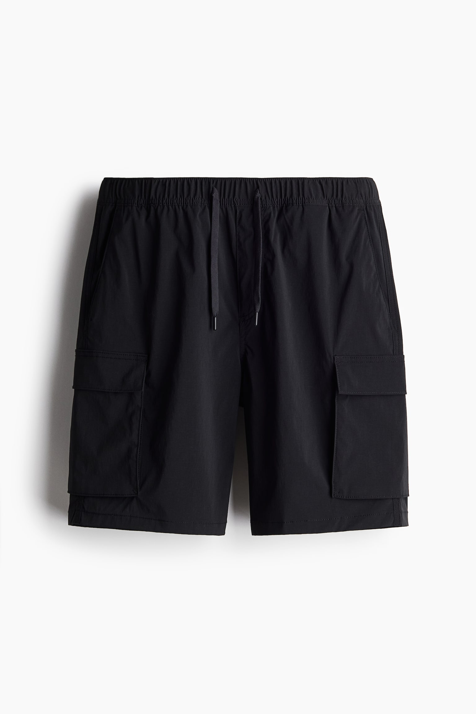 Regular Fit Nylon cargo shorts - Black - 2