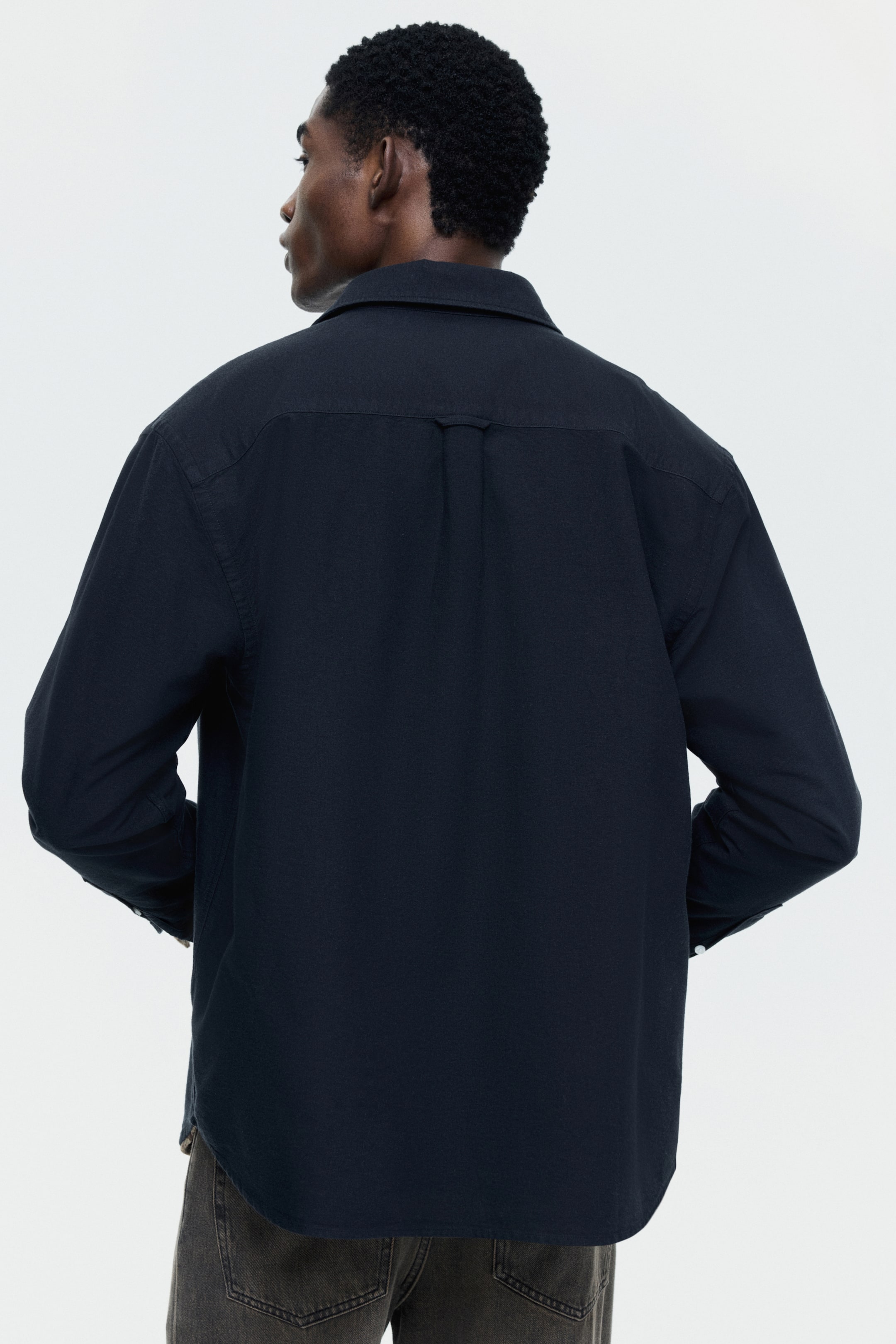 Мужские рубашки H&M Regular Fit Oxford Shirt — фото 4