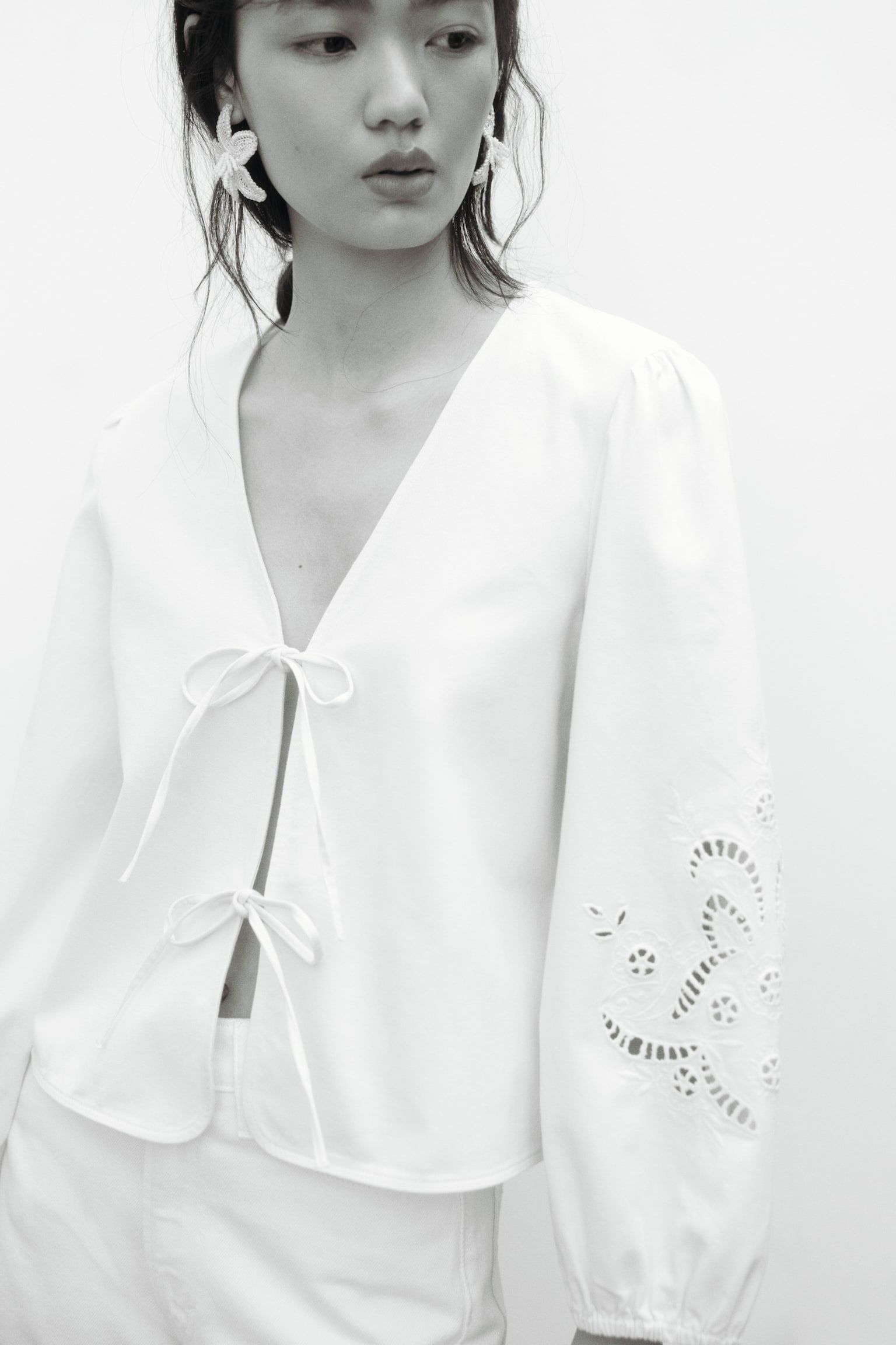 Tie-detail broderie anglaise jacket - Cream - 1
