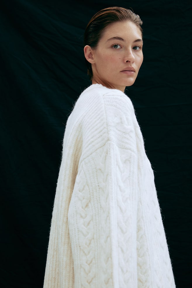 Oversized cable-knit jumper - Natural white - 7