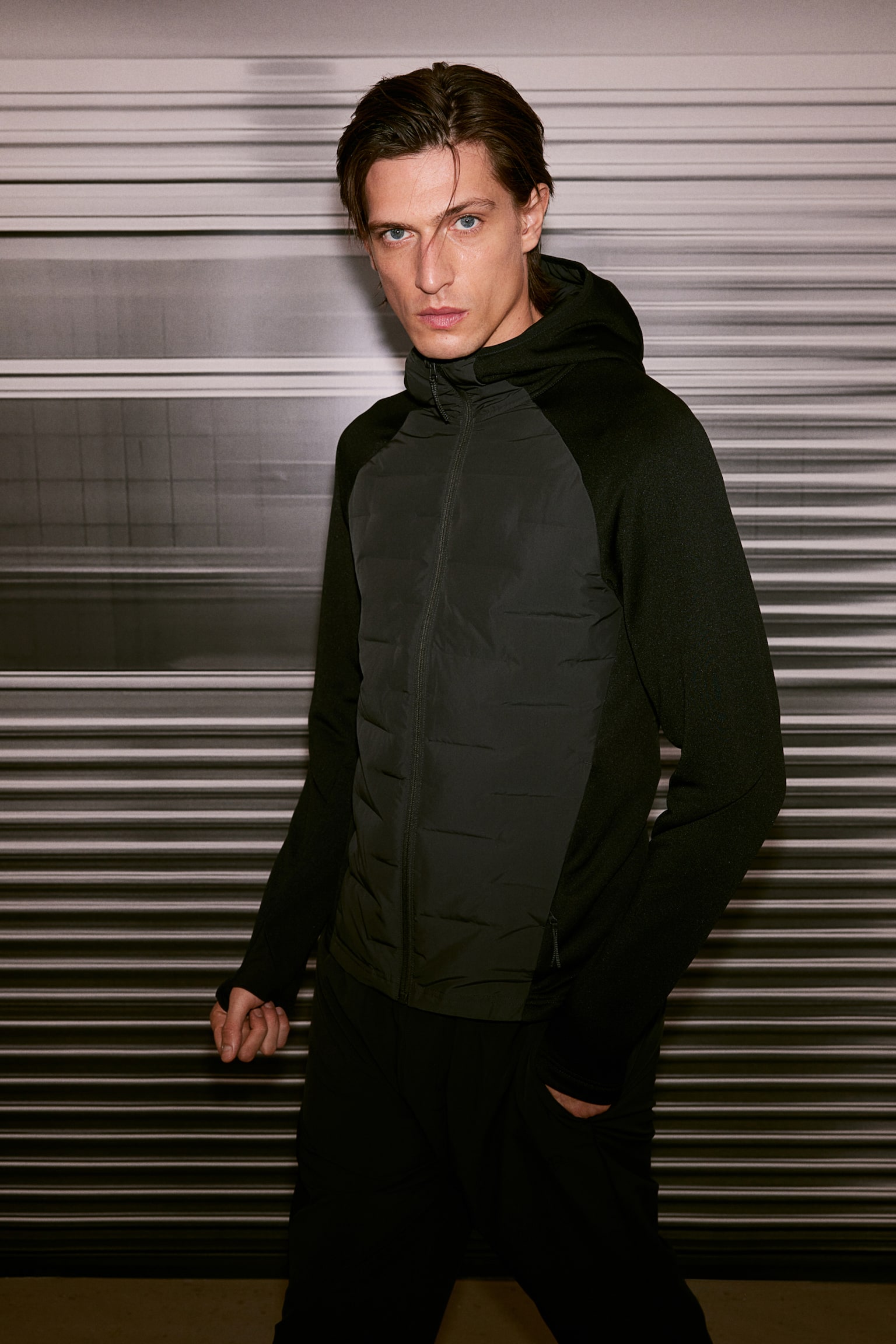 Regular Fit Hybrid jacket in ThermoMove™ - Black/Dark khaki green - 4