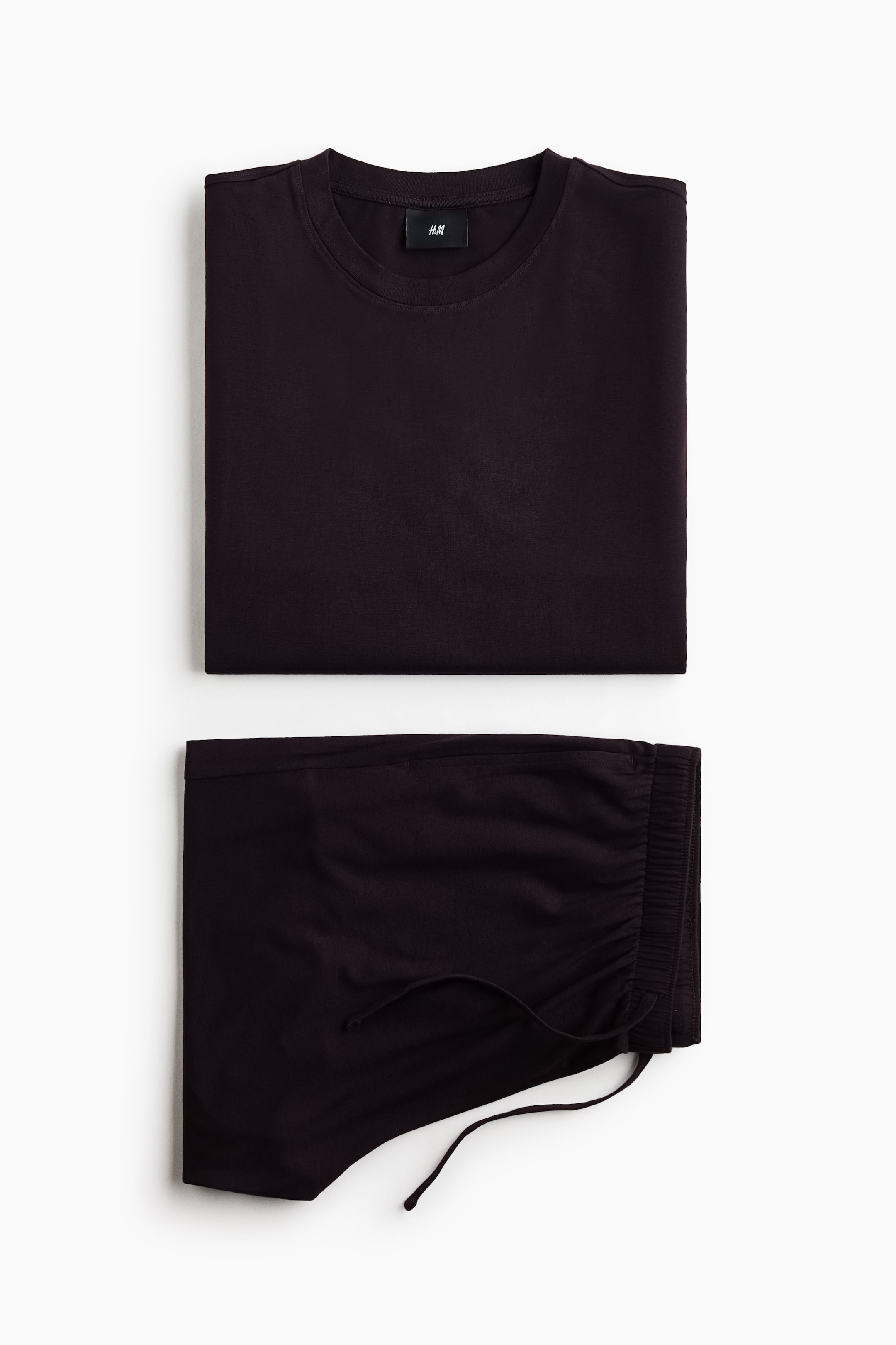 View larger image: Pyjama T-shirt and shorts set - Dark plum purple - Men | H&M 1