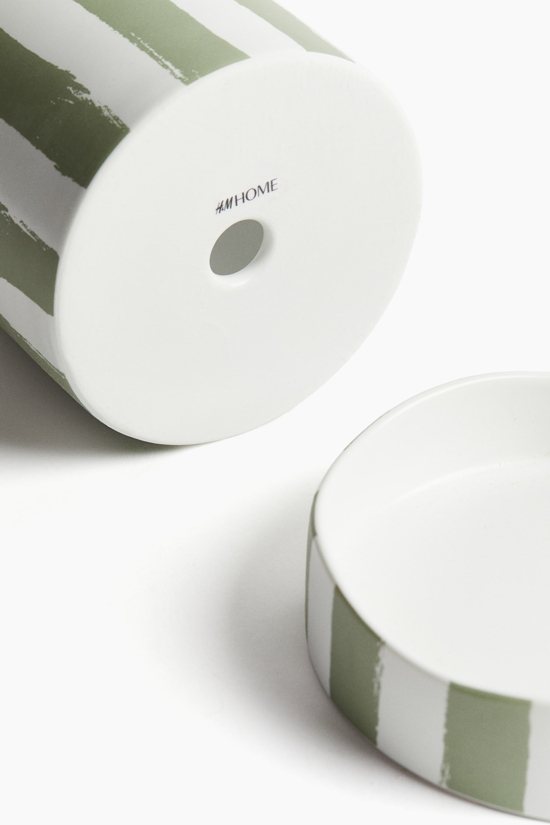 View larger image: Patterned plant pot and saucer - Green/White striped - Home All | H&M GB 3
