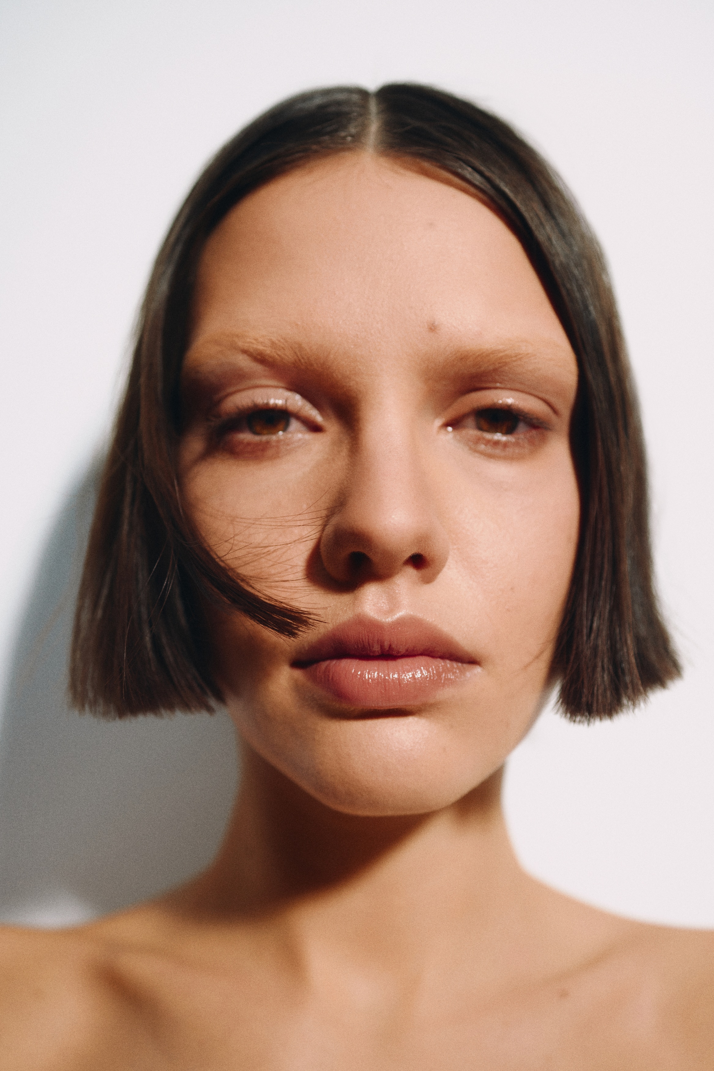 Sheer Brilliance batom - Moon Mauve/Roasted Peach/Flamingo Fling/Sassy Pink/Sunset Sorbet/Rose Romance/Apple Vibe/Berry Burst/Coral Pop