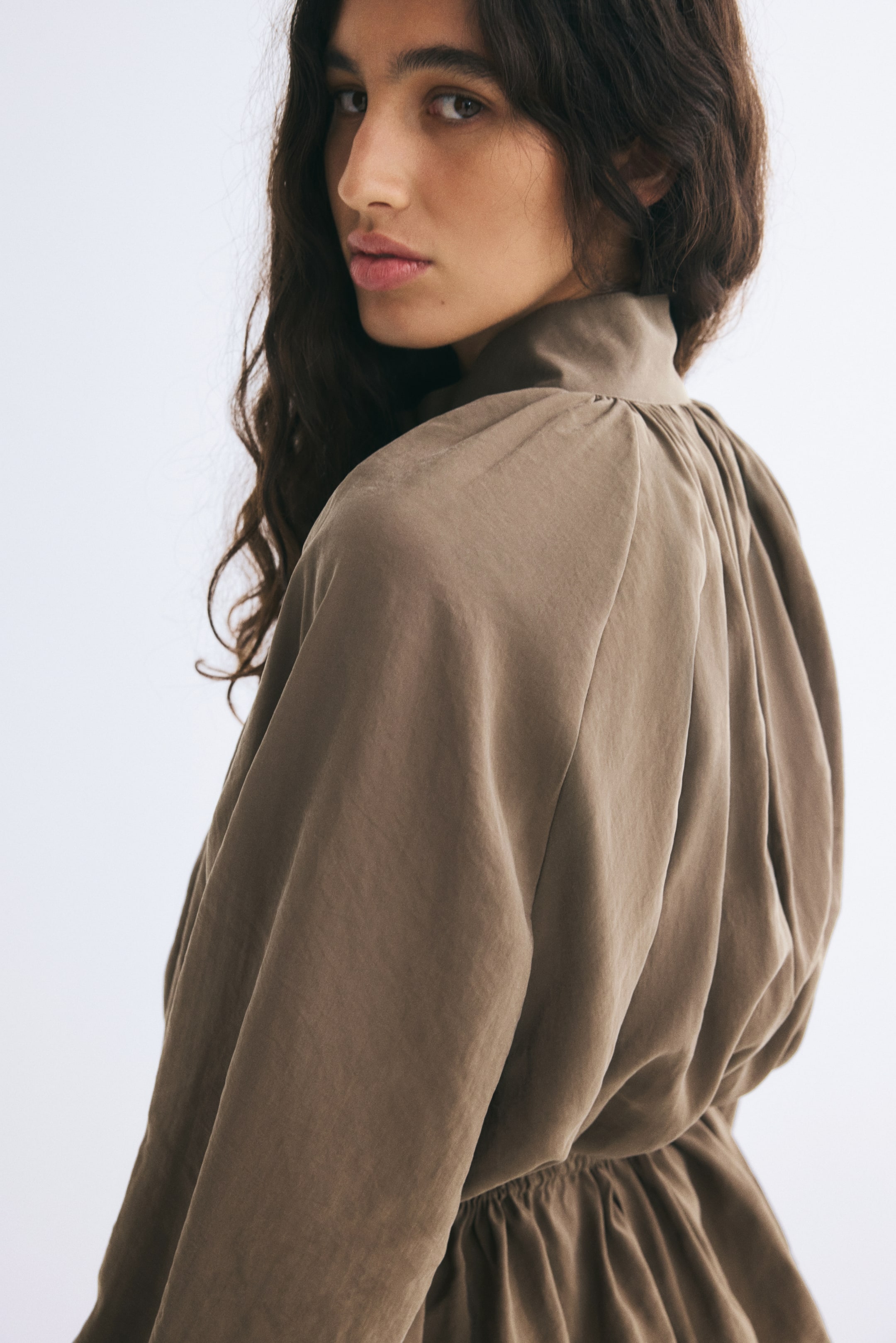 Balloon-Sleeved Drawstring-Detail Jacket