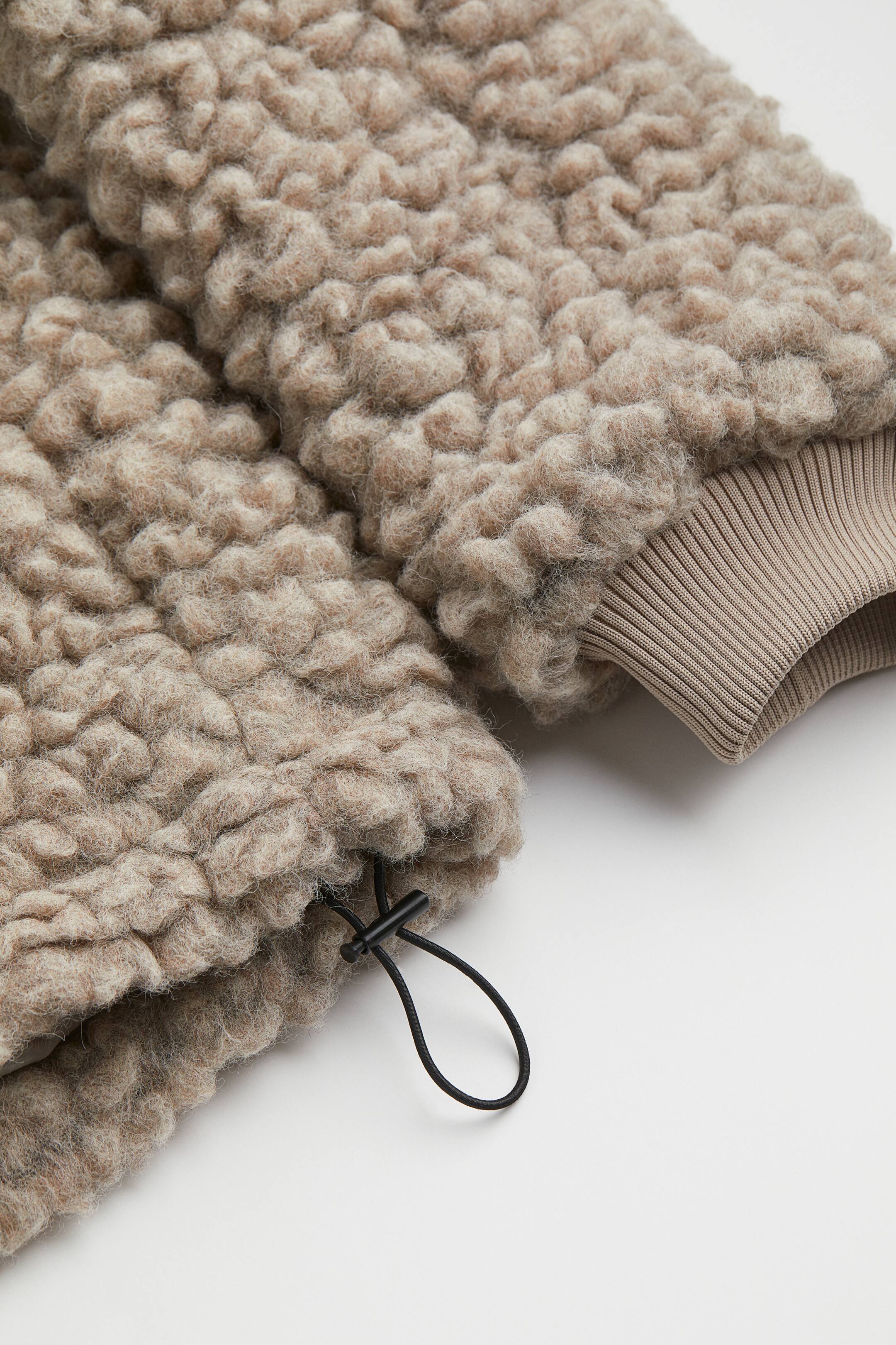 Visa större bild: Oversized wool-blend popover jacket - Gråbeige - DAM | H&M SE 4